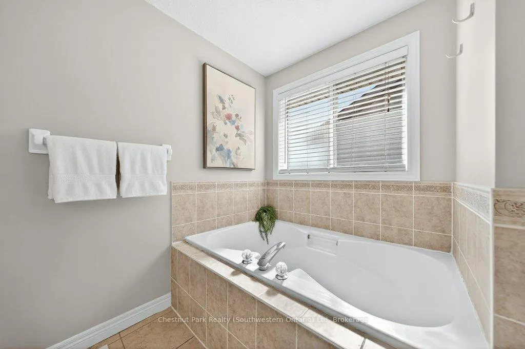 Photo 31 of 14 Teal Drive, Guelph, Kortright Hills — HOMEH