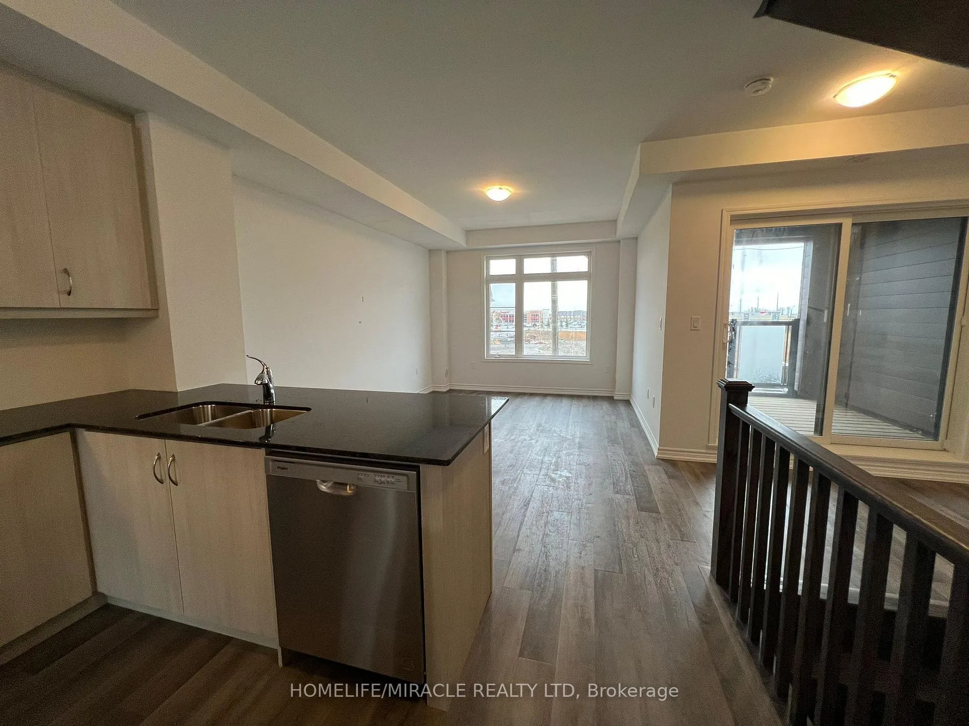 Photo 2 of 148 Keppel Circle, Brampton, Northwest Brampton — HOMEH
