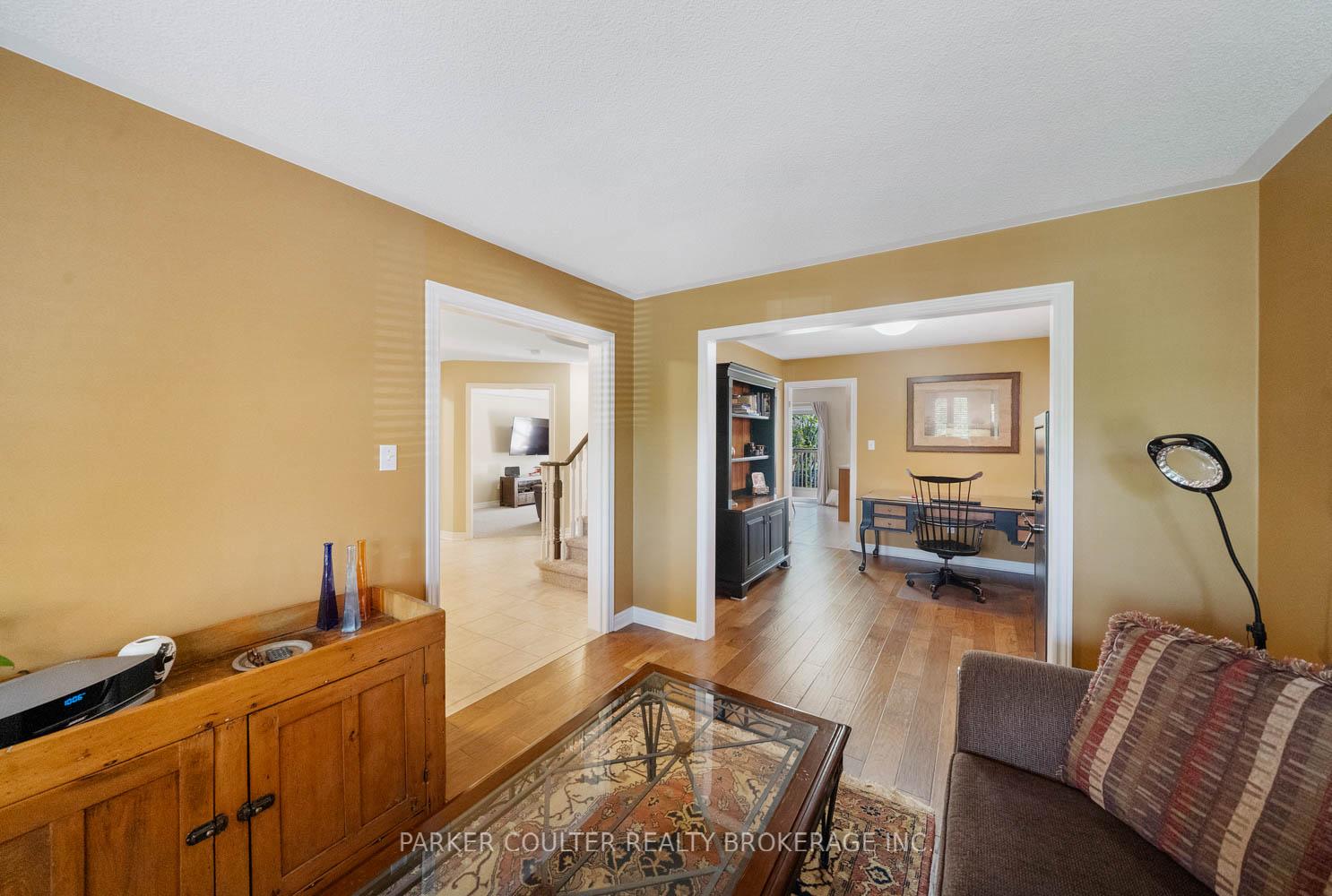 Photo 17 of 95 Livia Herman Way, Barrie, East Bayfield — HOMEH