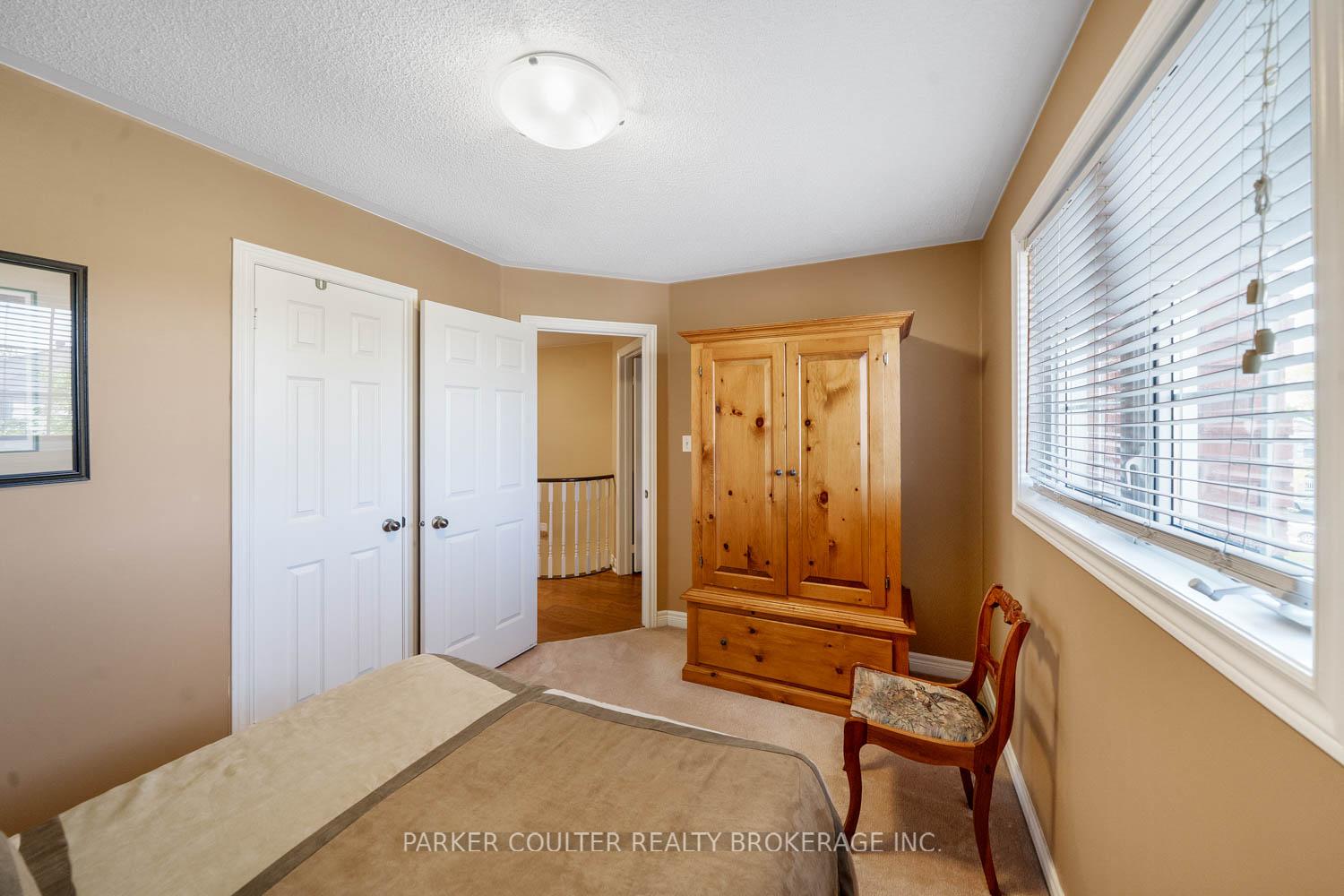 Photo 24 of 95 Livia Herman Way, Barrie, East Bayfield — HOMEH