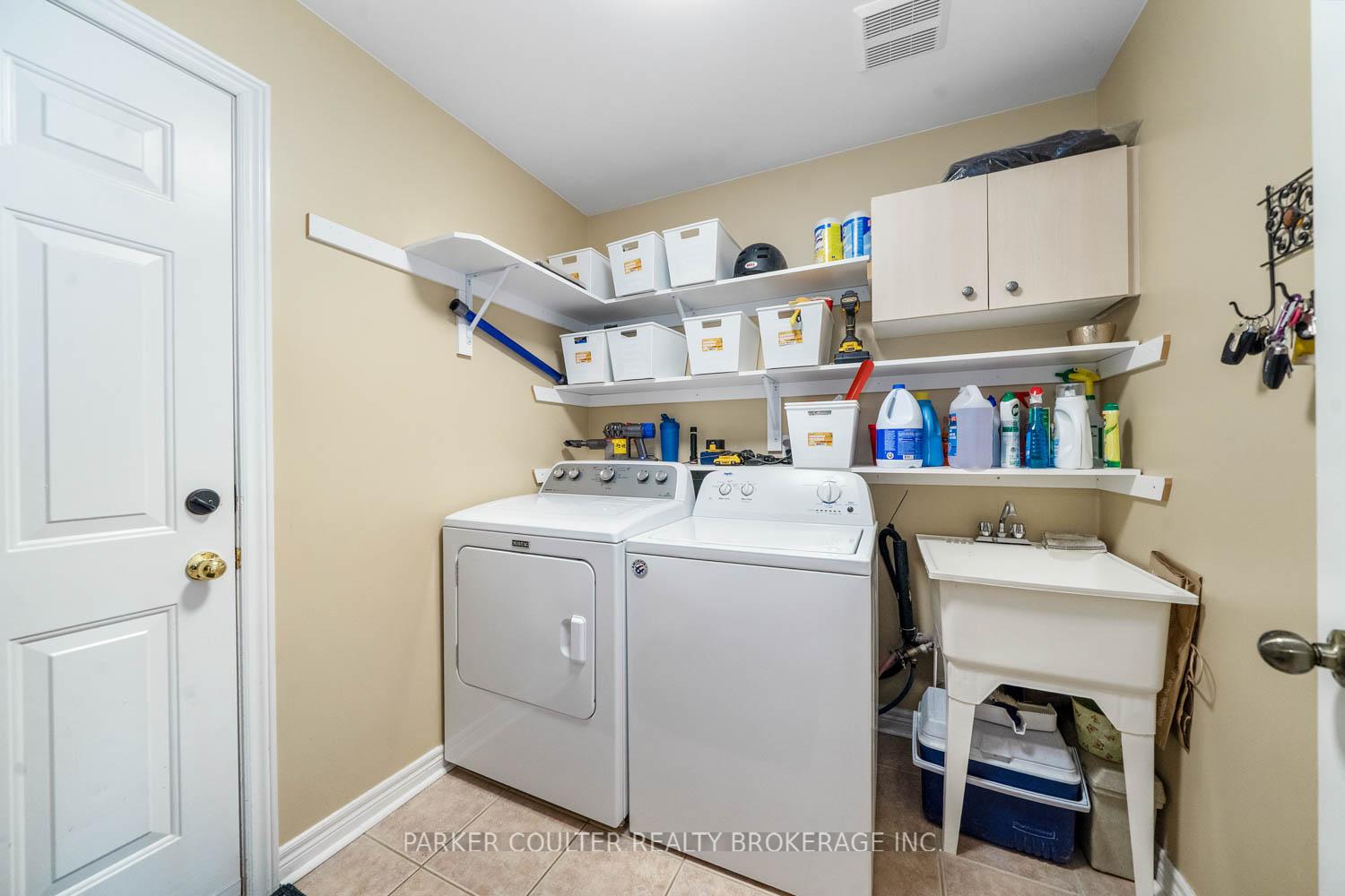 Photo 31 of 95 Livia Herman Way, Barrie, East Bayfield — HOMEH