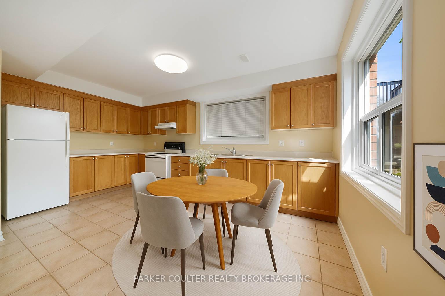 Photo 35 of 95 Livia Herman Way, Barrie, East Bayfield — HOMEH