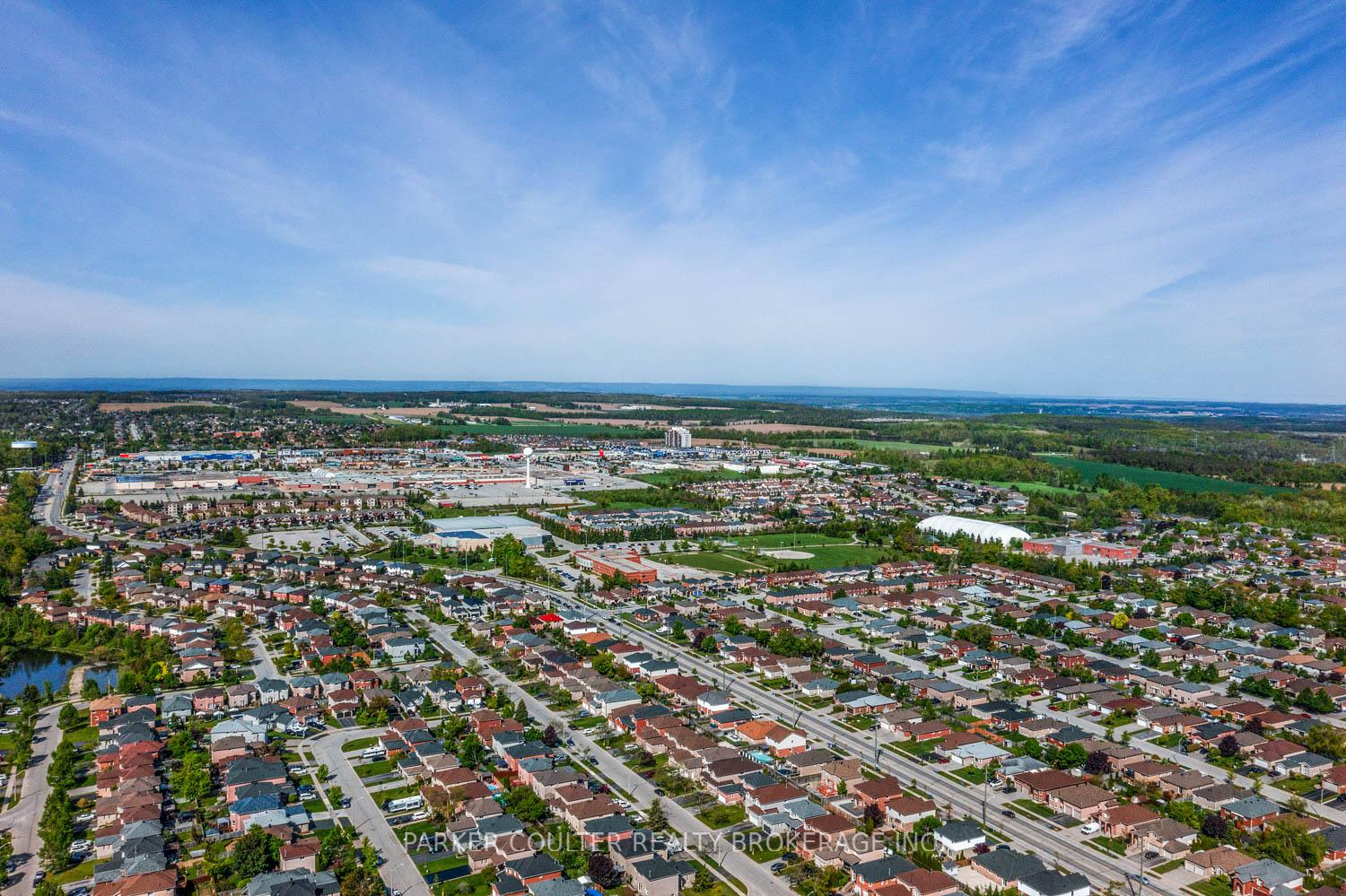Photo 43 of 95 Livia Herman Way, Barrie, East Bayfield — HOMEH