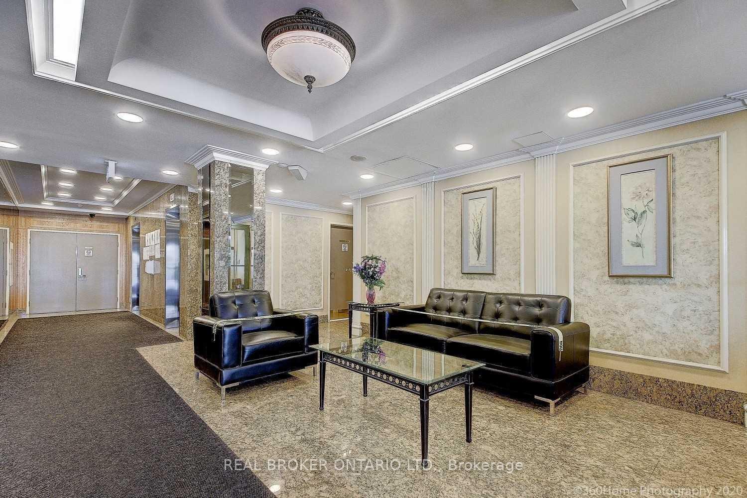 Photo 4 of Unit 206, 135 Pond Drive, Markham, Commerce Valley — HOMEH