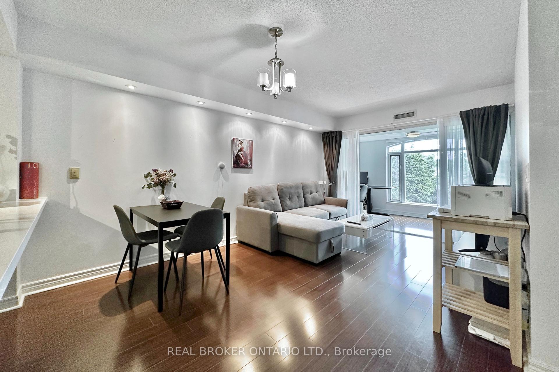 Photo 6 of Unit 206, 135 Pond Drive, Markham, Commerce Valley — HOMEH