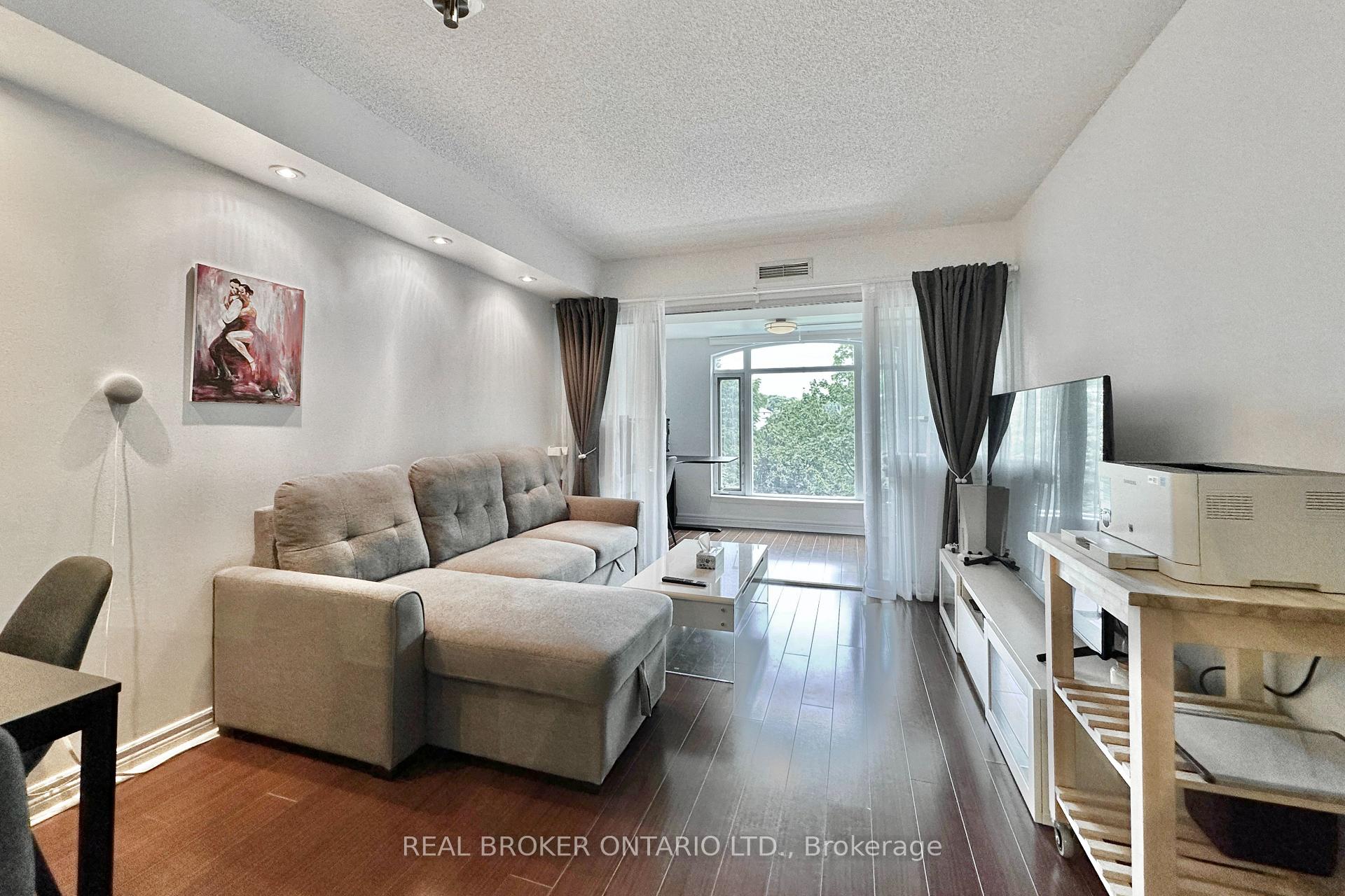 Photo 7 of Unit 206, 135 Pond Drive, Markham, Commerce Valley — HOMEH
