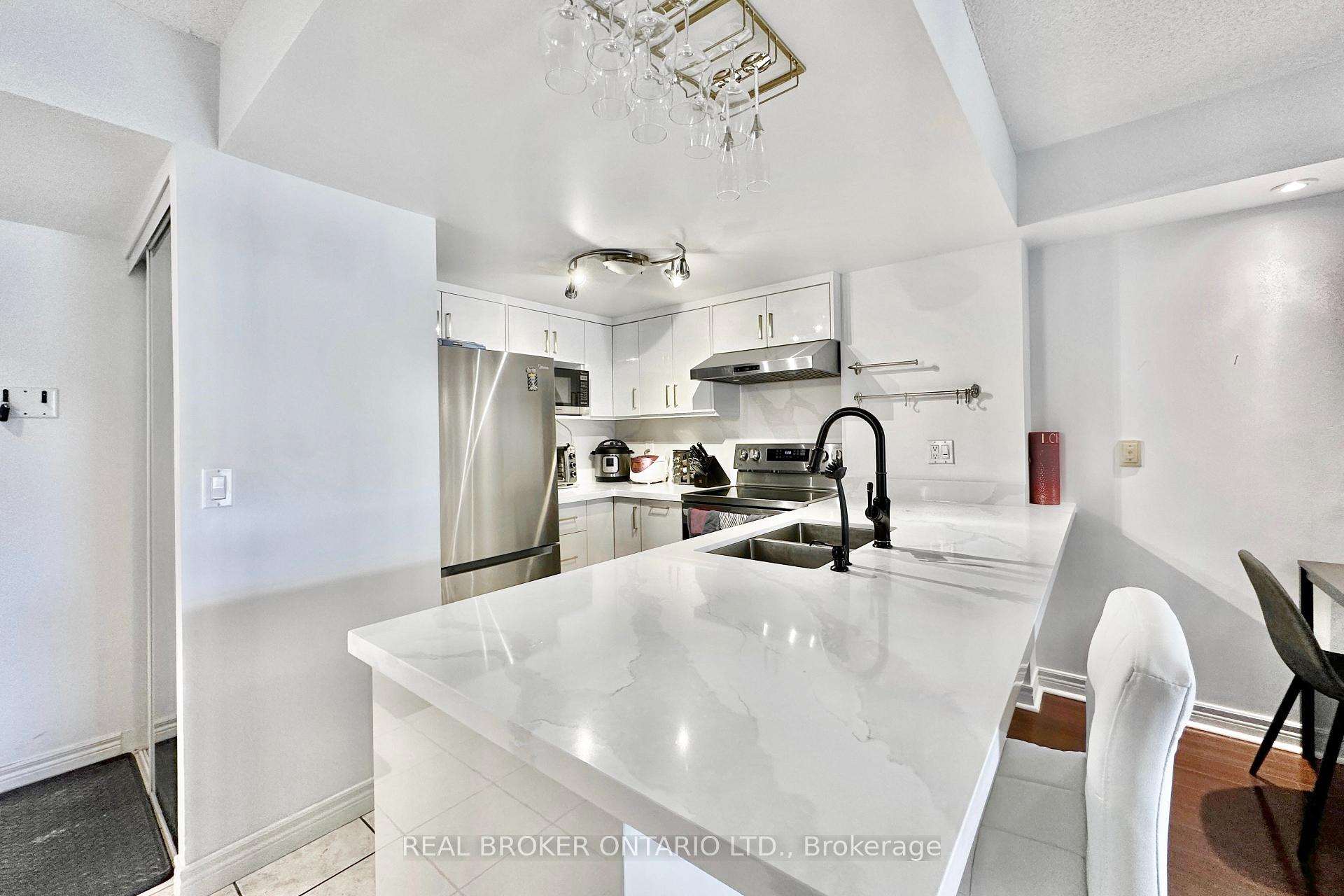 Photo 17 of Unit 206, 135 Pond Drive, Markham, Commerce Valley — HOMEH