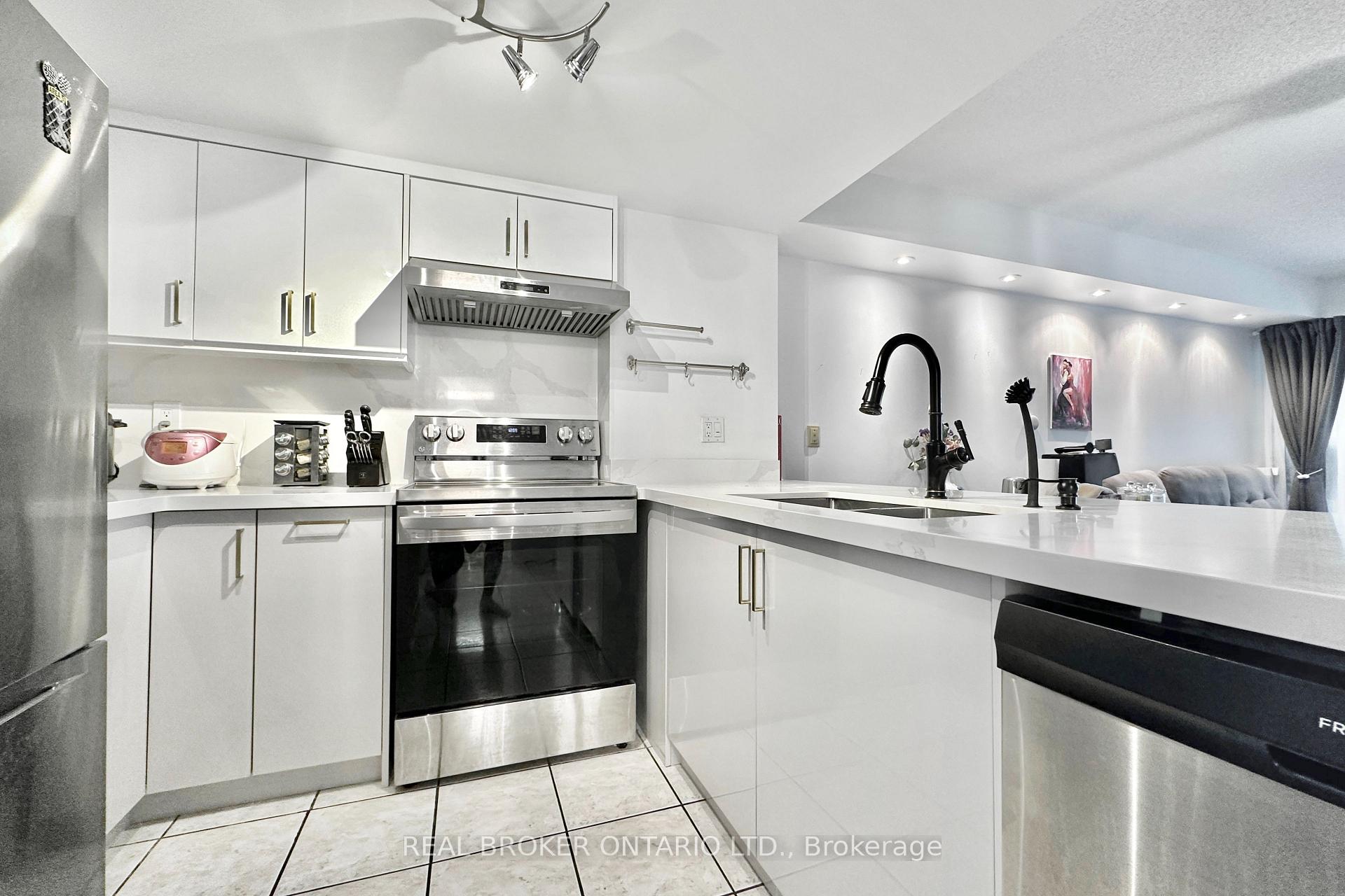 Photo 19 of Unit 206, 135 Pond Drive, Markham, Commerce Valley — HOMEH
