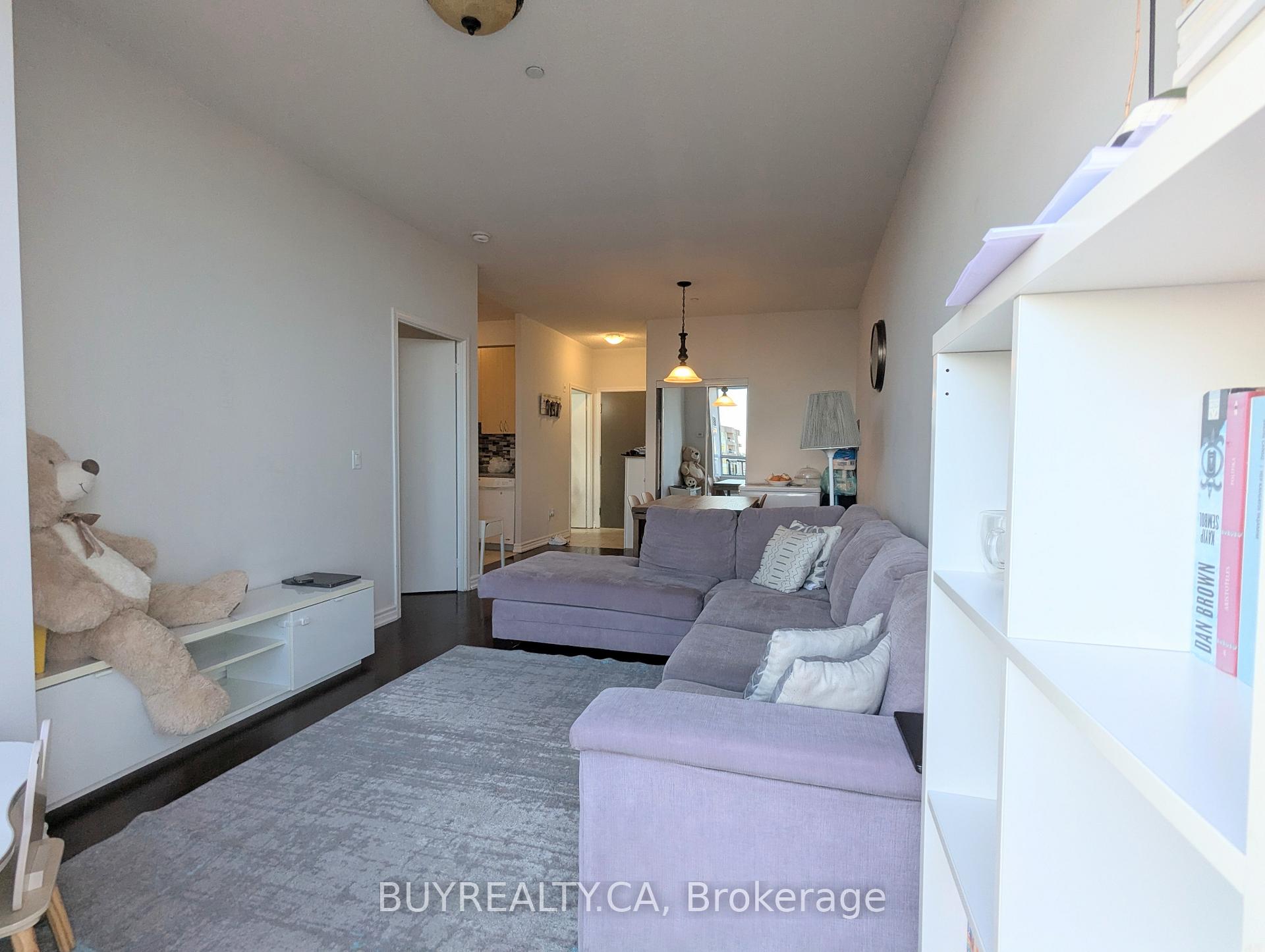 Photo 5 of Unit Ph12, 35 Saranac Boulevard, Toronto, Englemount-Lawrence — HOMEH