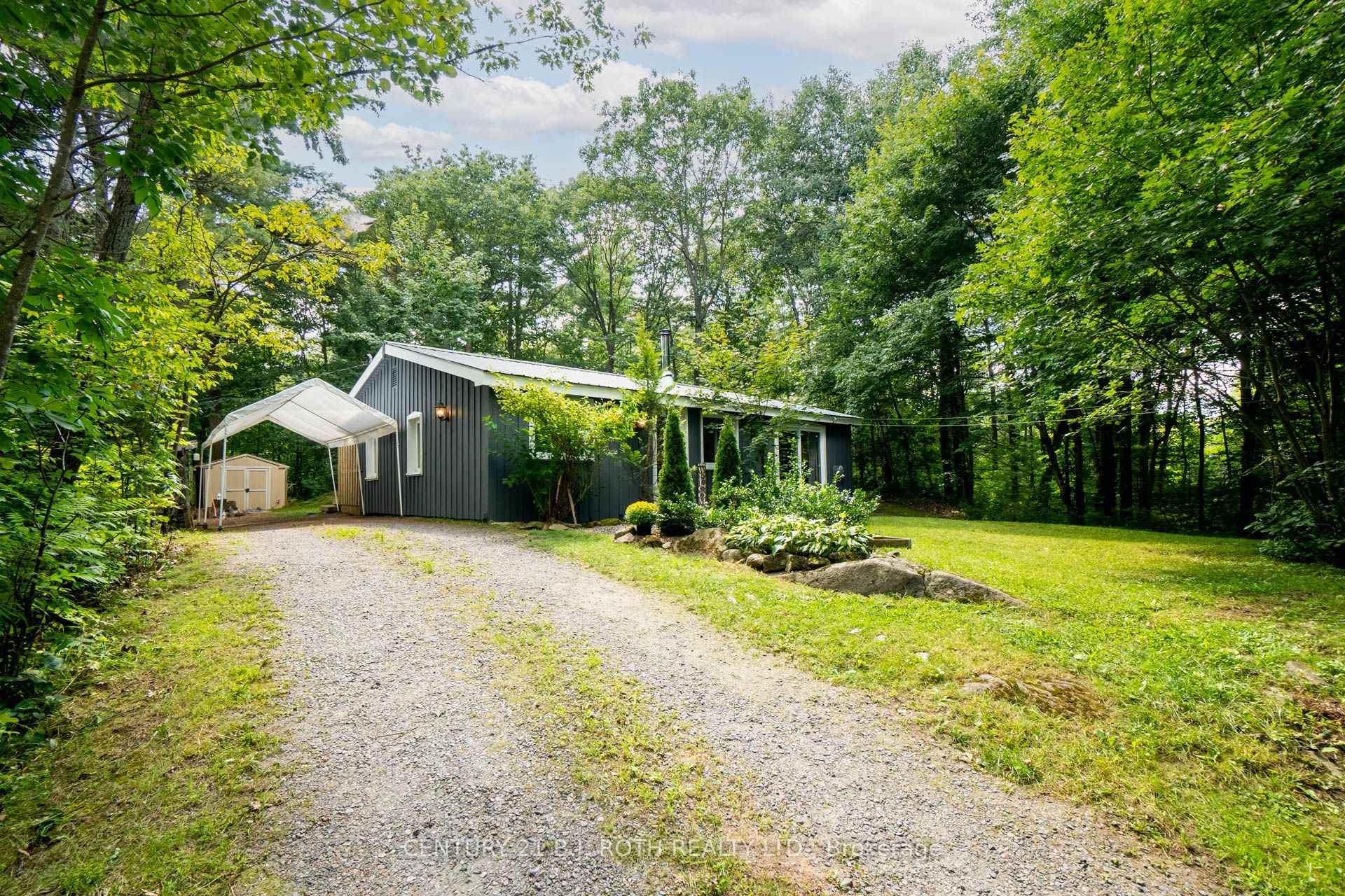 Photo 1 of 1002 Wigwam Lodge Road, Gravenhurst, Morrison — HOMEH