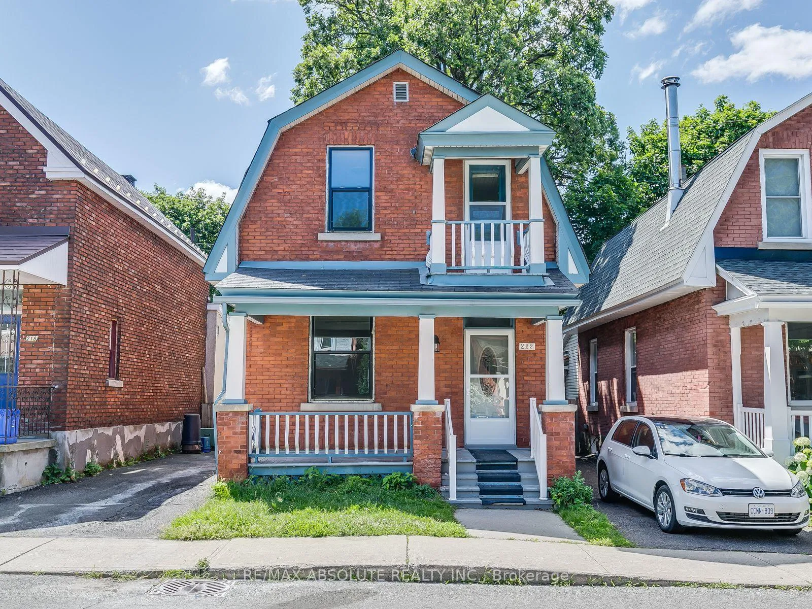 Front of 222 Plymouth Street