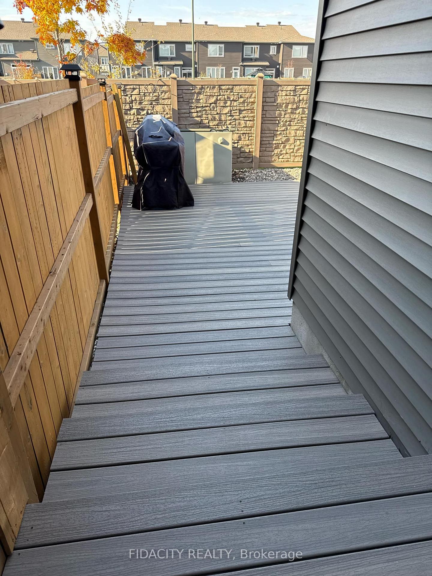 Photo 2 of 118 Riddell Street, Carleton Place — HOMEH