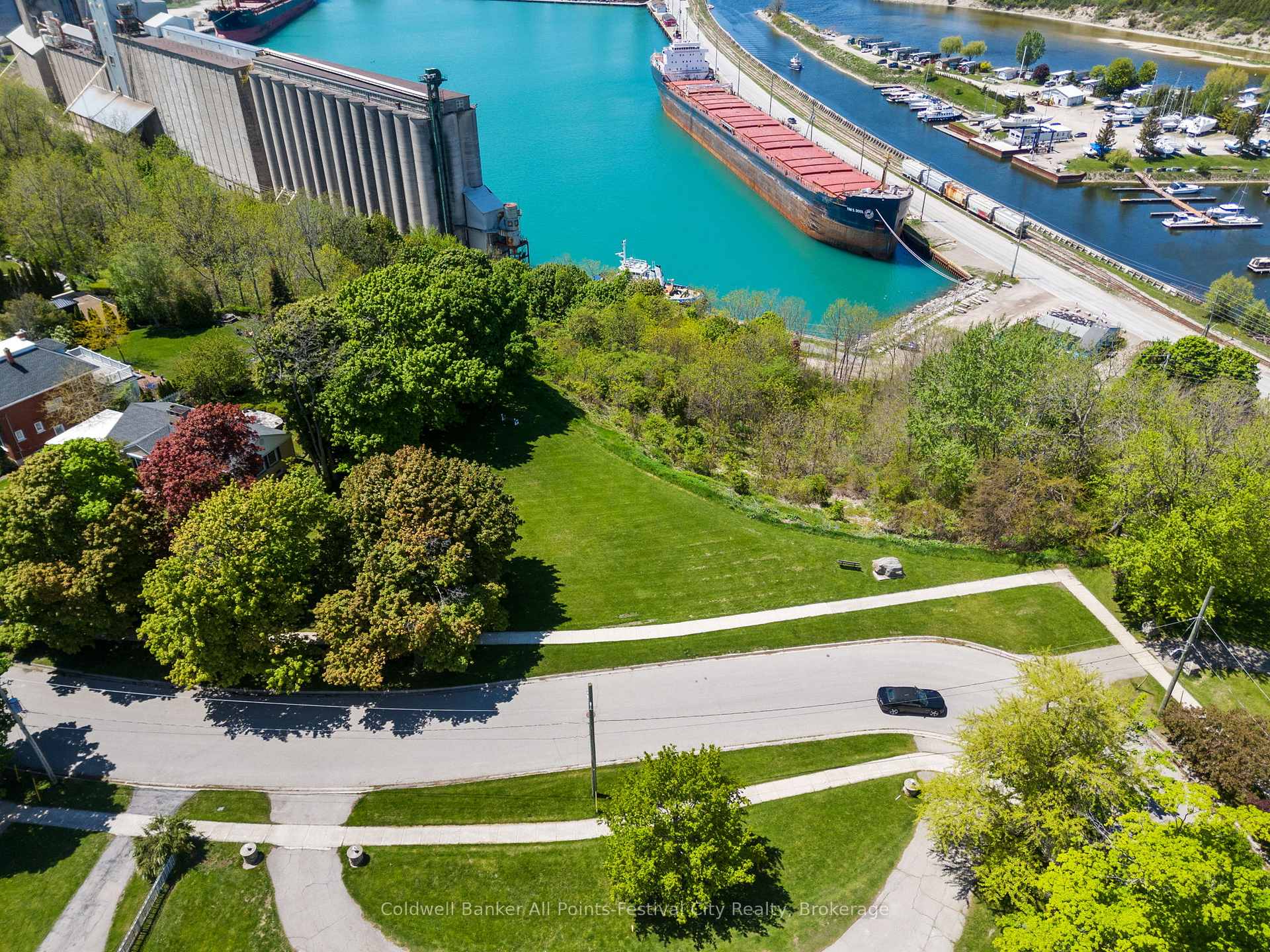 Photo 2 of 104 St Georges Crescent, Goderich, Goderich (Town) — HOMEH