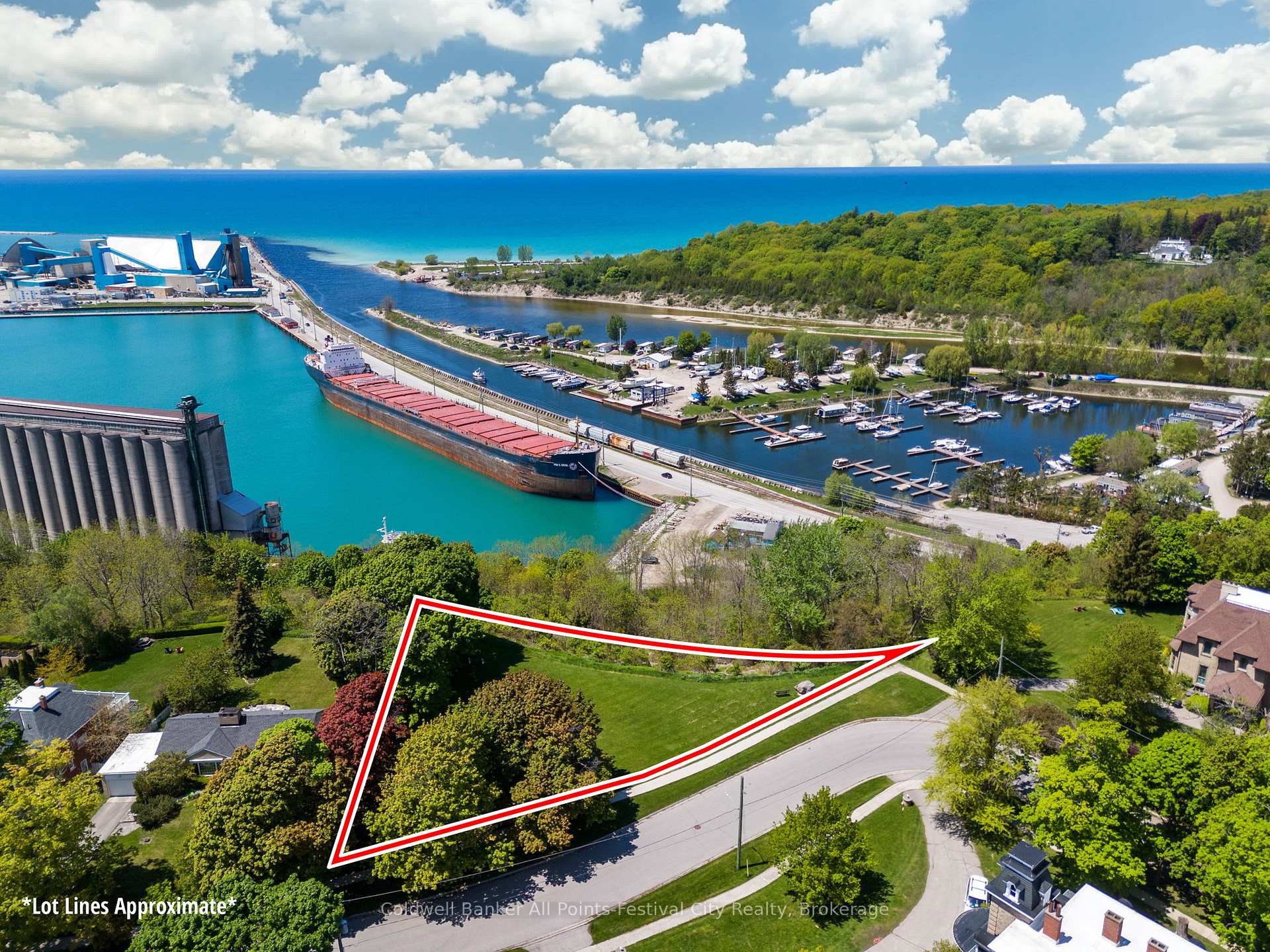 Photo 4 of 104 St Georges Crescent, Goderich, Goderich (Town) — HOMEH