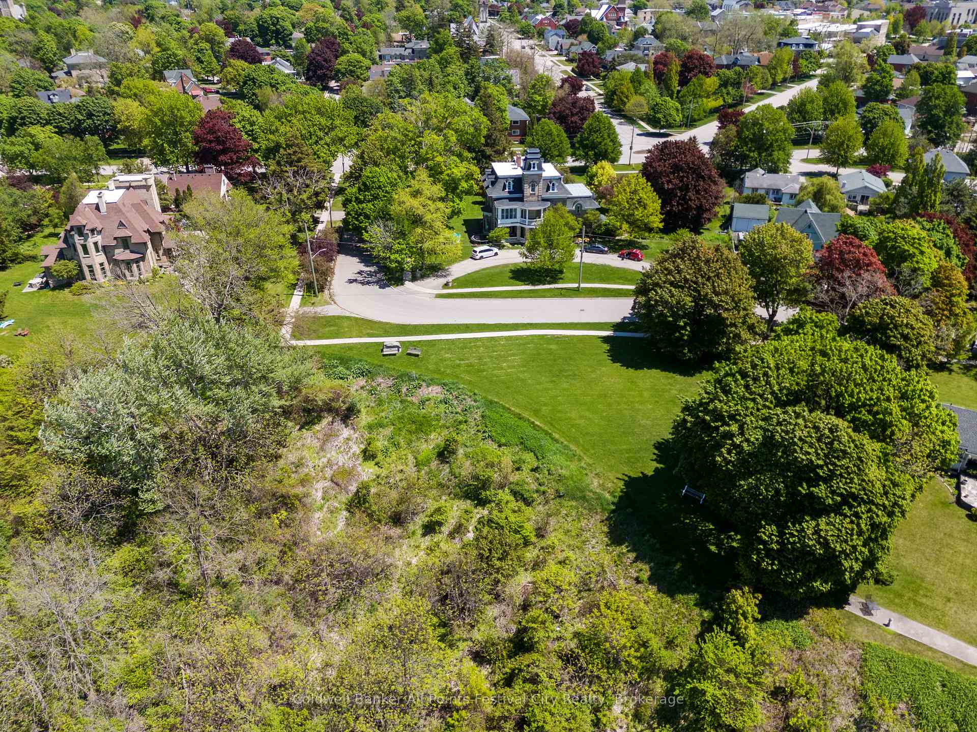 Photo 6 of 104 St Georges Crescent, Goderich, Goderich (Town) — HOMEH