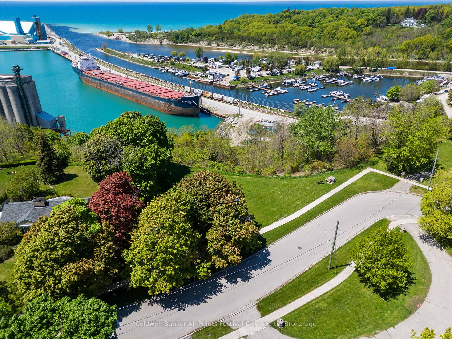 Photo 12 of 104 St Georges Crescent, Goderich, Goderich (Town) — HOMEH