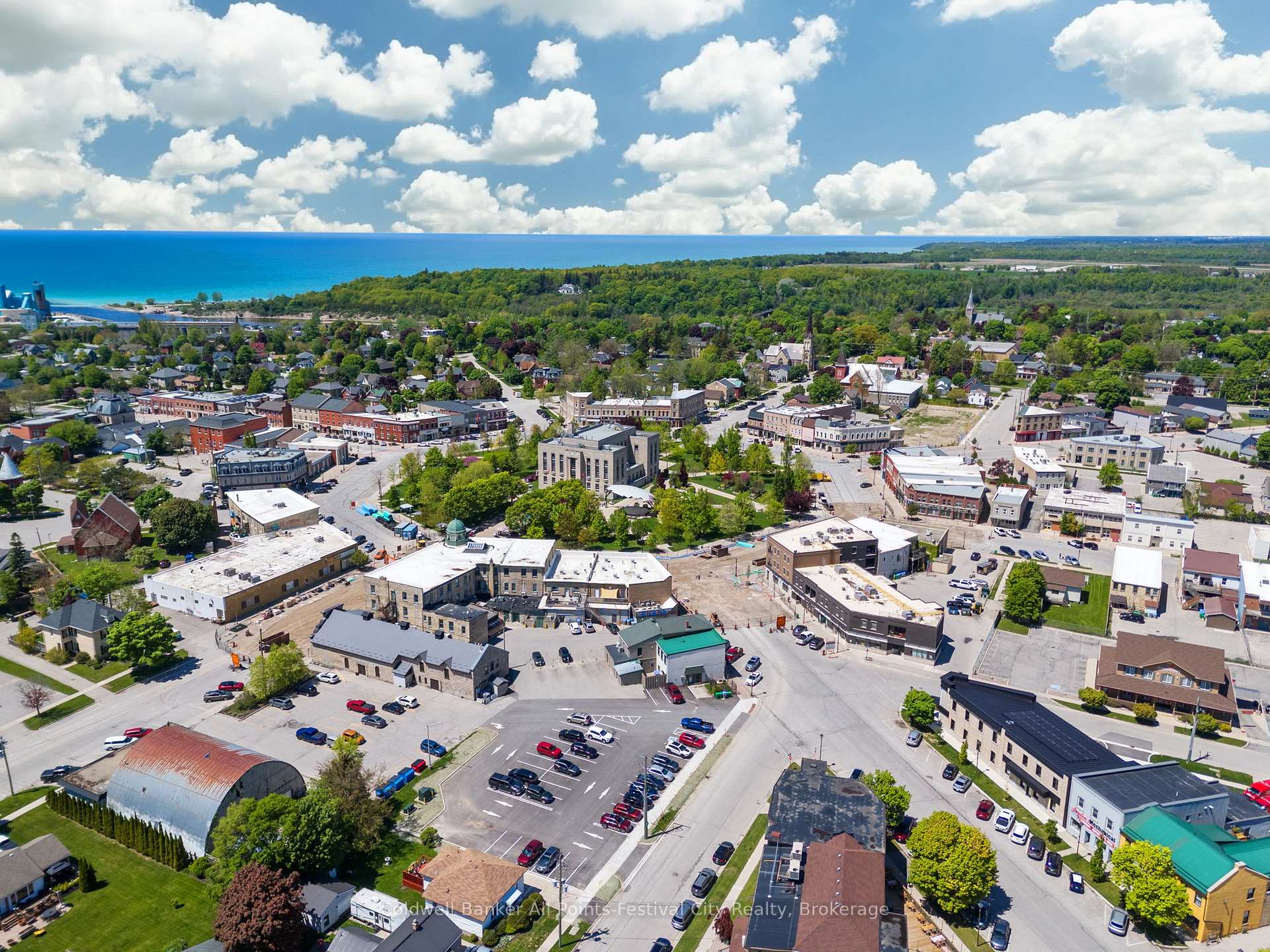 Photo 23 of 104 St Georges Crescent, Goderich, Goderich (Town) — HOMEH