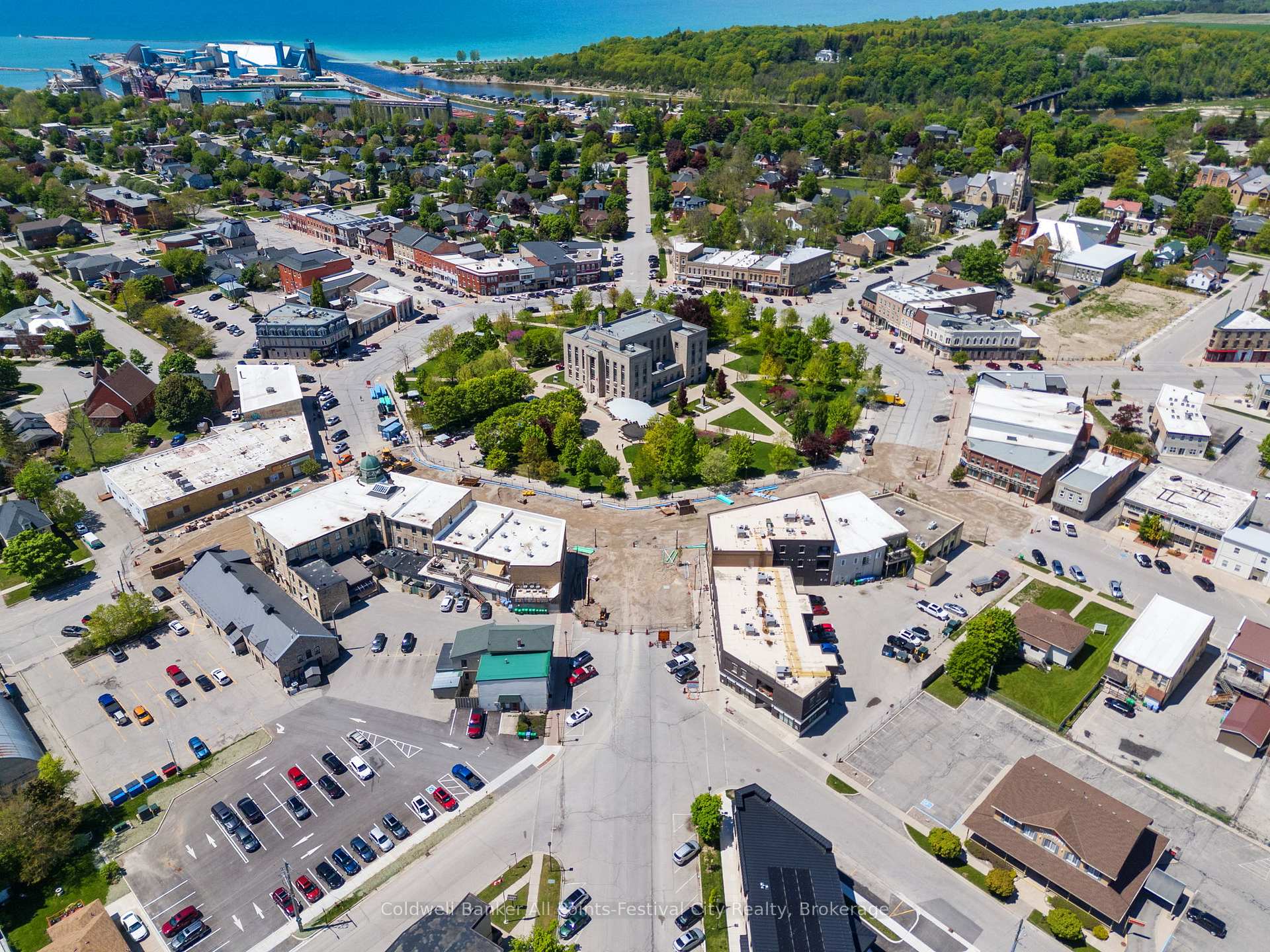 Photo 24 of 104 St Georges Crescent, Goderich, Goderich (Town) — HOMEH