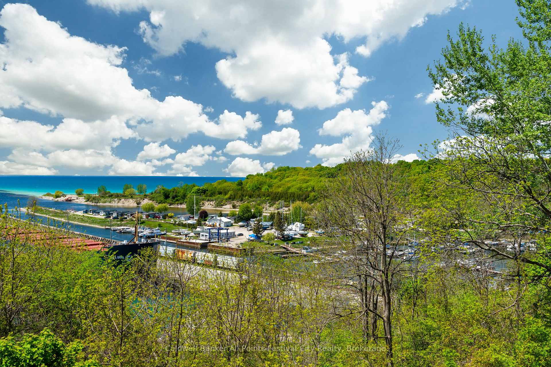 Photo 34 of 104 St Georges Crescent, Goderich, Goderich (Town) — HOMEH