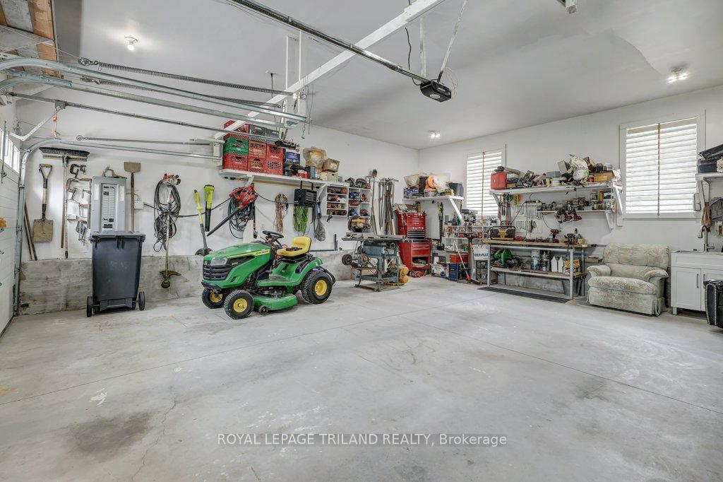 Photo 36 of 44155 Elm Line, Central Elgin, Rural Central Elgin — HOMEH