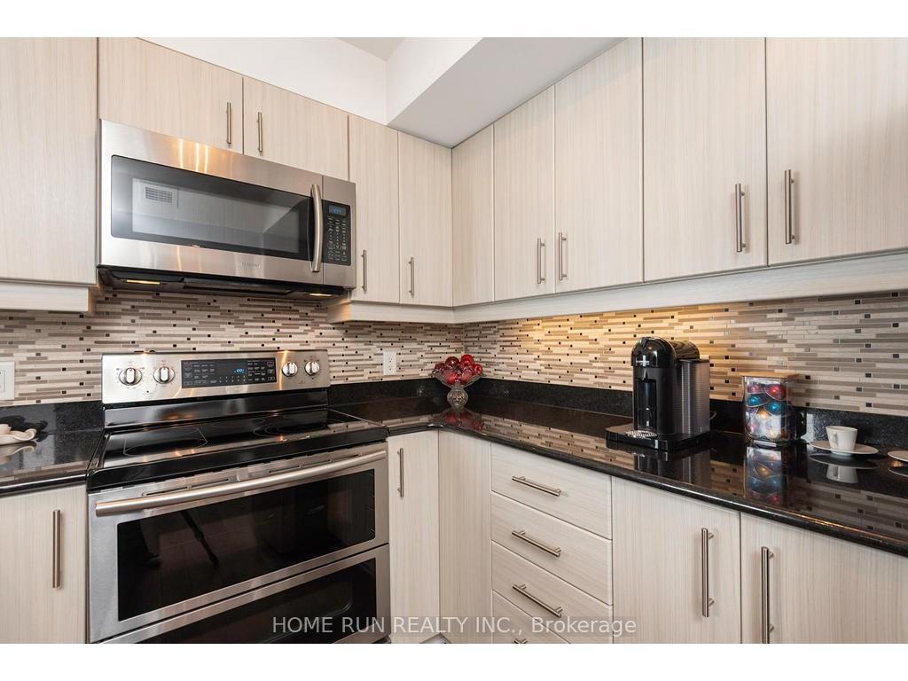 Photo 6 of Unit 410, 314 Central Park Drive, Ottawa, Central Park — HOMEH