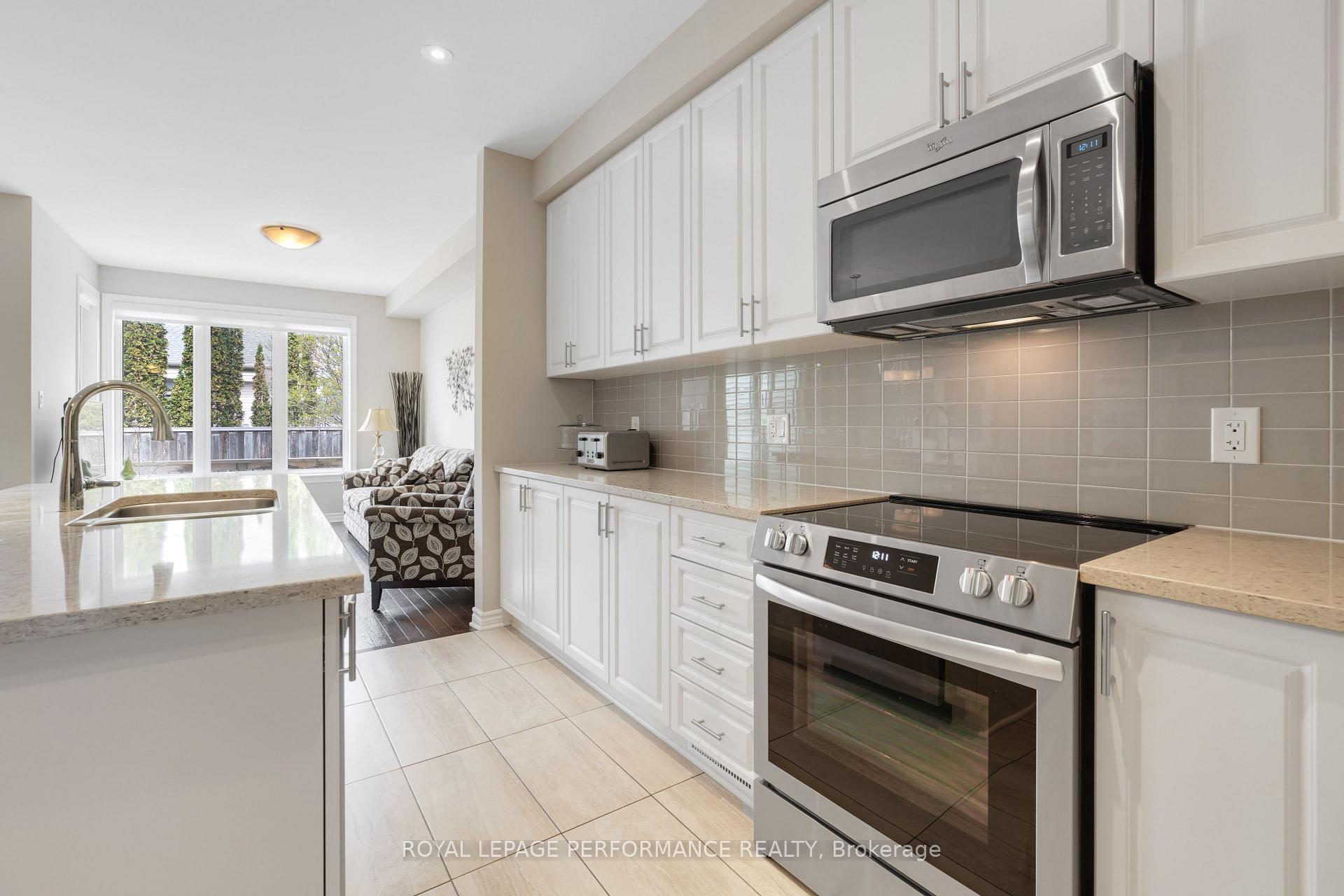 Photo 8 of 343 Alasken Drive, Ottawa, Blossom Park/Kemp Park/Findlay Creek — HOMEH