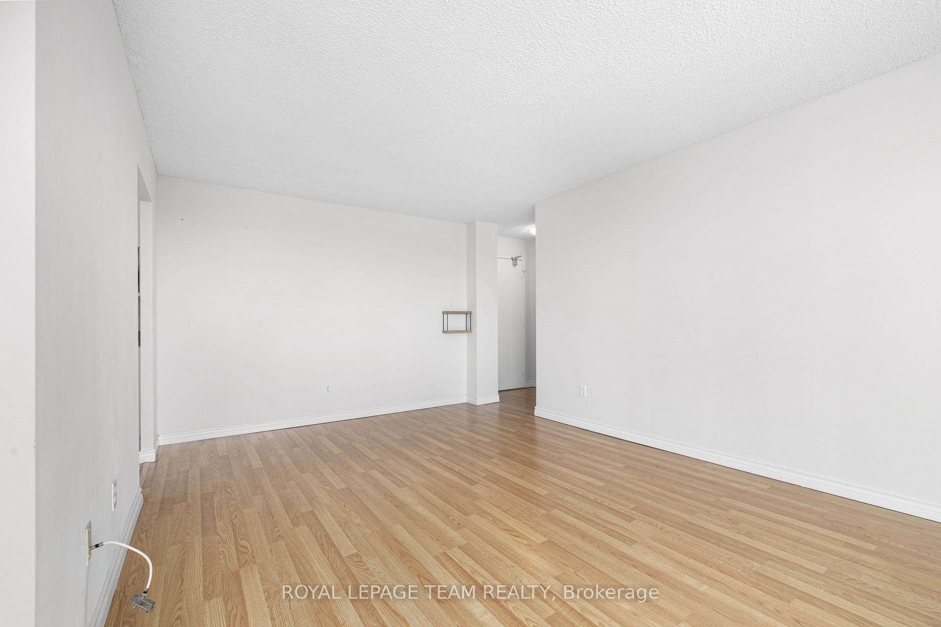 Photo 5 of Unit 603, 665 Bathgate Drive, Ottawa, Carson Meadows — HOMEH