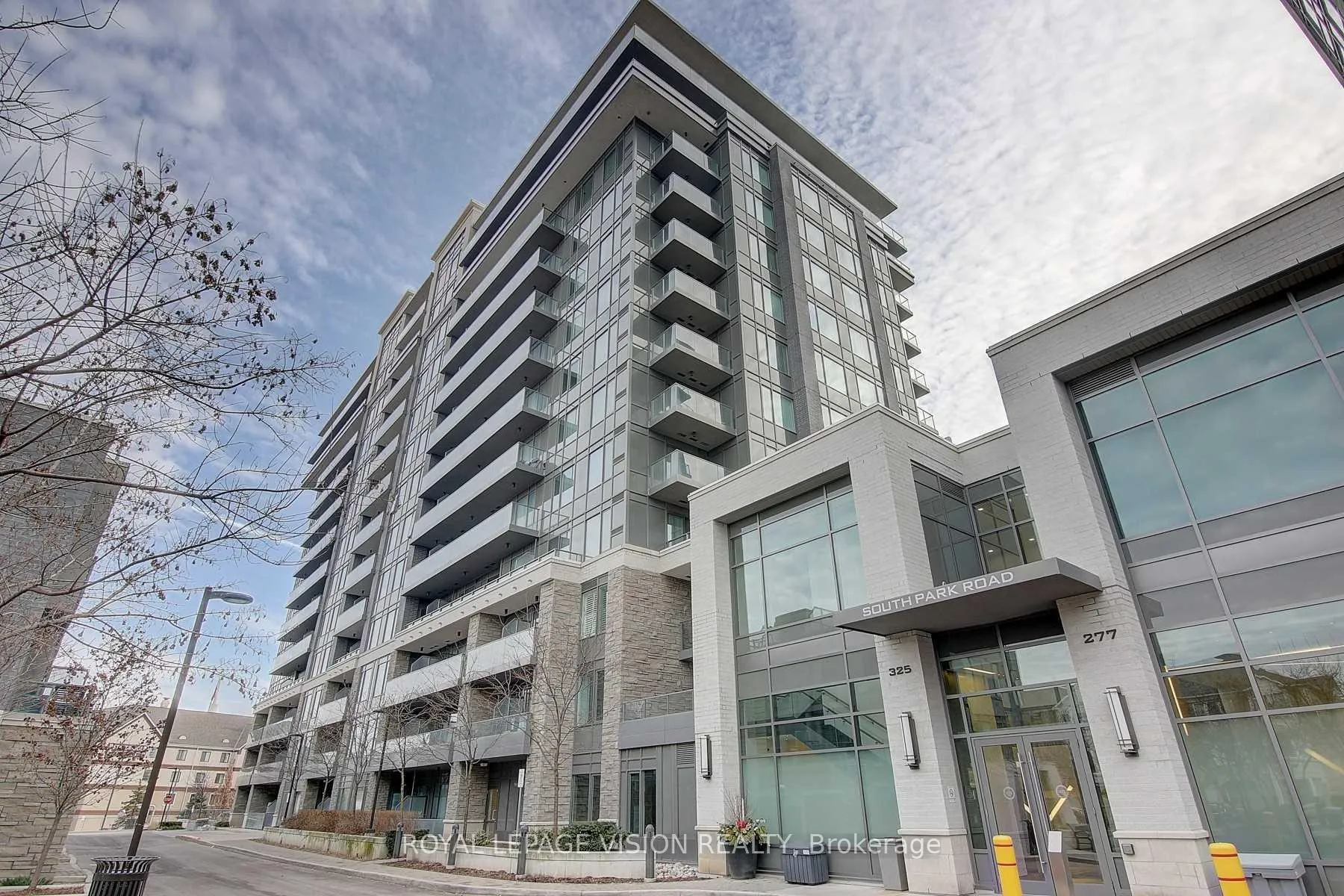 Photo 1 of Unit 321, 325 South Park Road, Markham, Commerce Valley — HOMEH