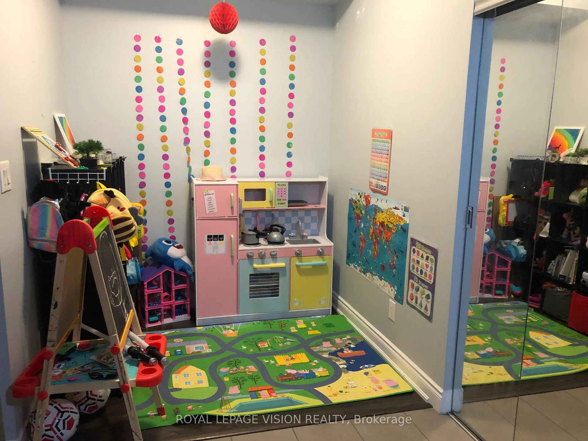 Photo 8 of Unit 321, 325 South Park Road, Markham, Commerce Valley — HOMEH