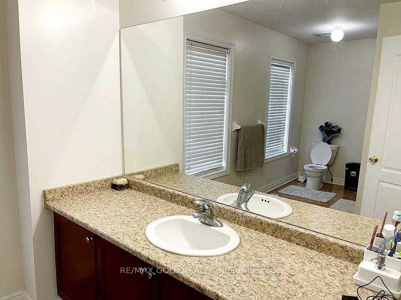 Photo 9 of 442 Sunny Meadow Boulevard, Brampton, Sandringham-Wellington — HOMEH