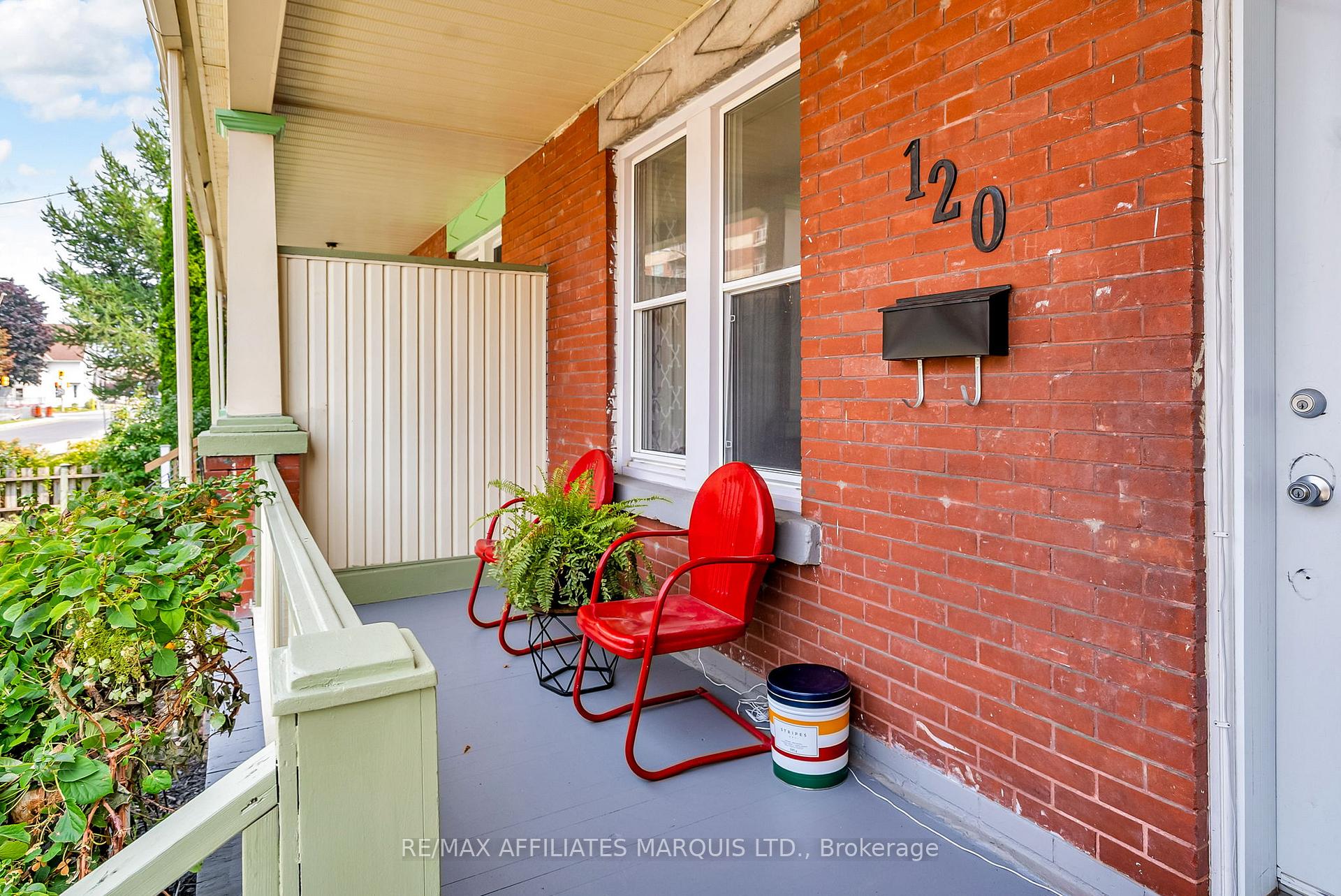 Photo 3 of 120 First Street W, Cornwall — HOMEH