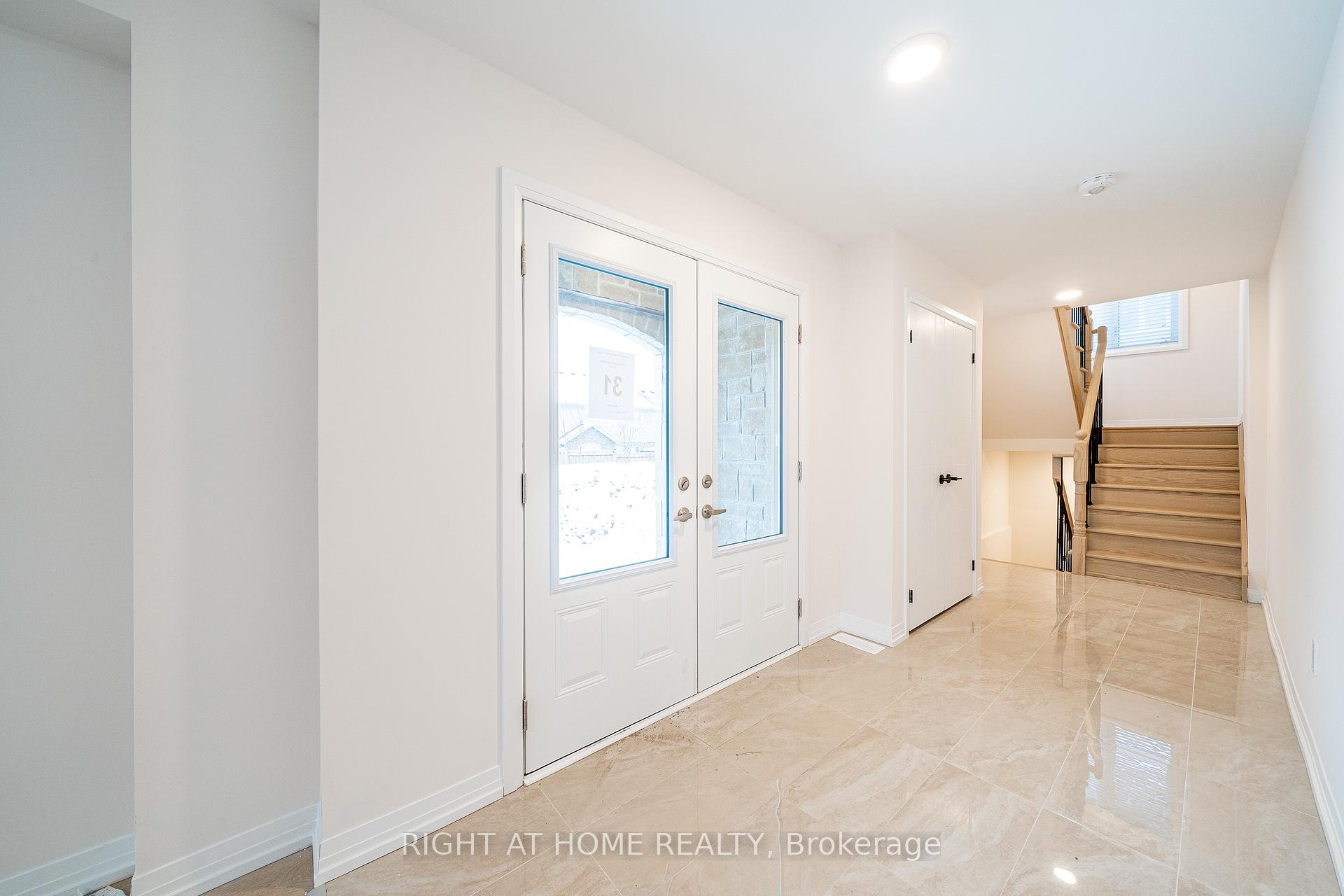 Photo 9 of 116 Bavin Street, Clarington, Bowmanville — HOMEH