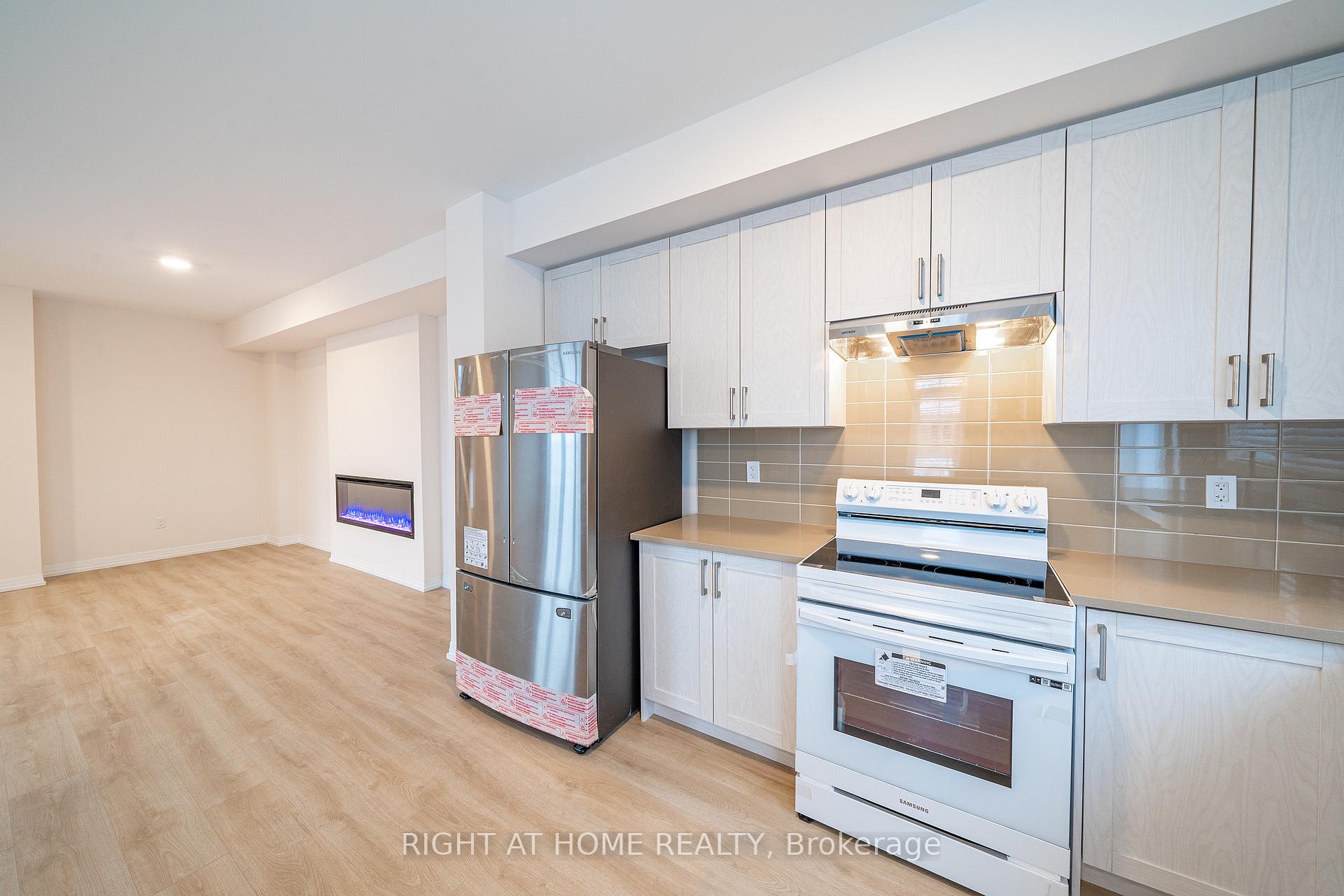 Photo 14 of 116 Bavin Street, Clarington, Bowmanville — HOMEH