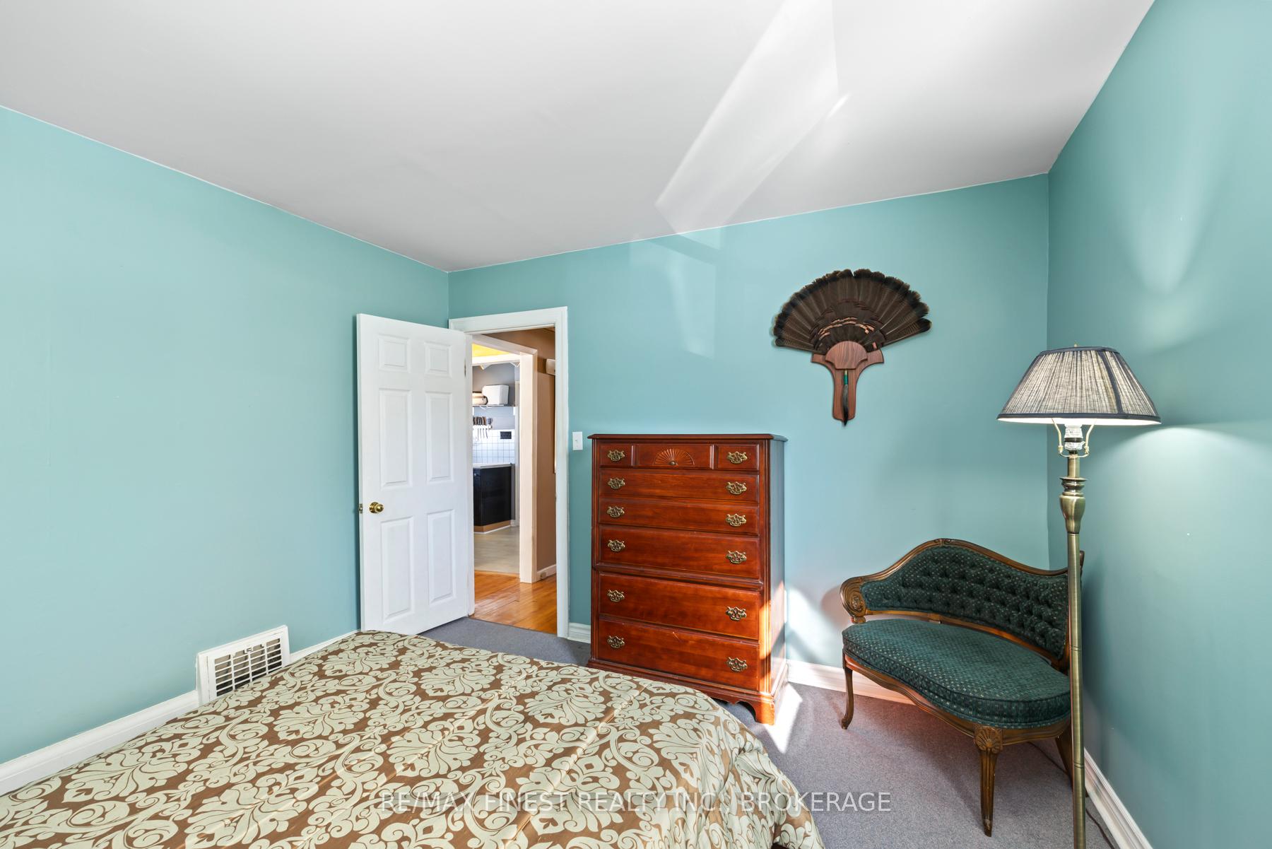Photo 17 of 640 King Street W, Gananoque — HOMEH