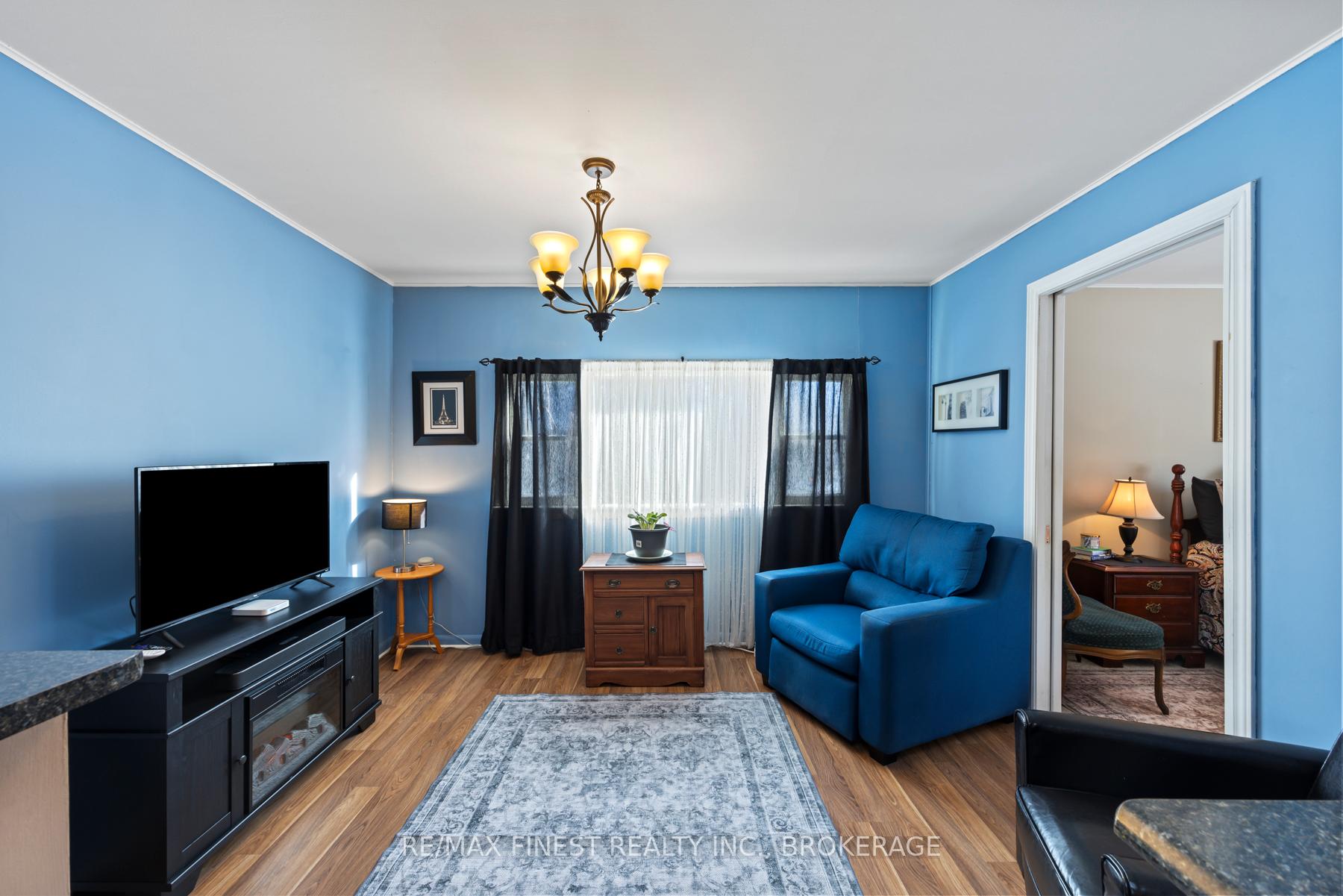 Photo 25 of 640 King Street W, Gananoque — HOMEH
