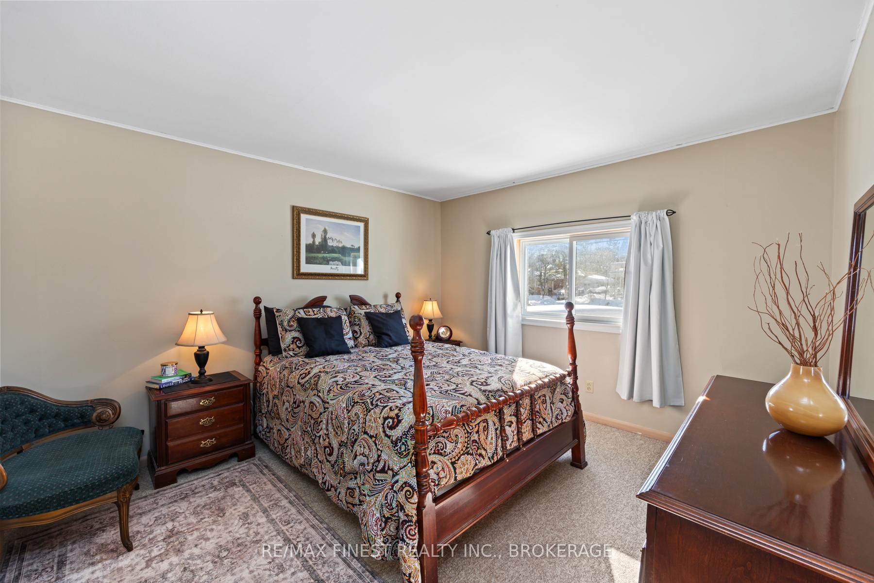 Photo 29 of 640 King Street W, Gananoque — HOMEH