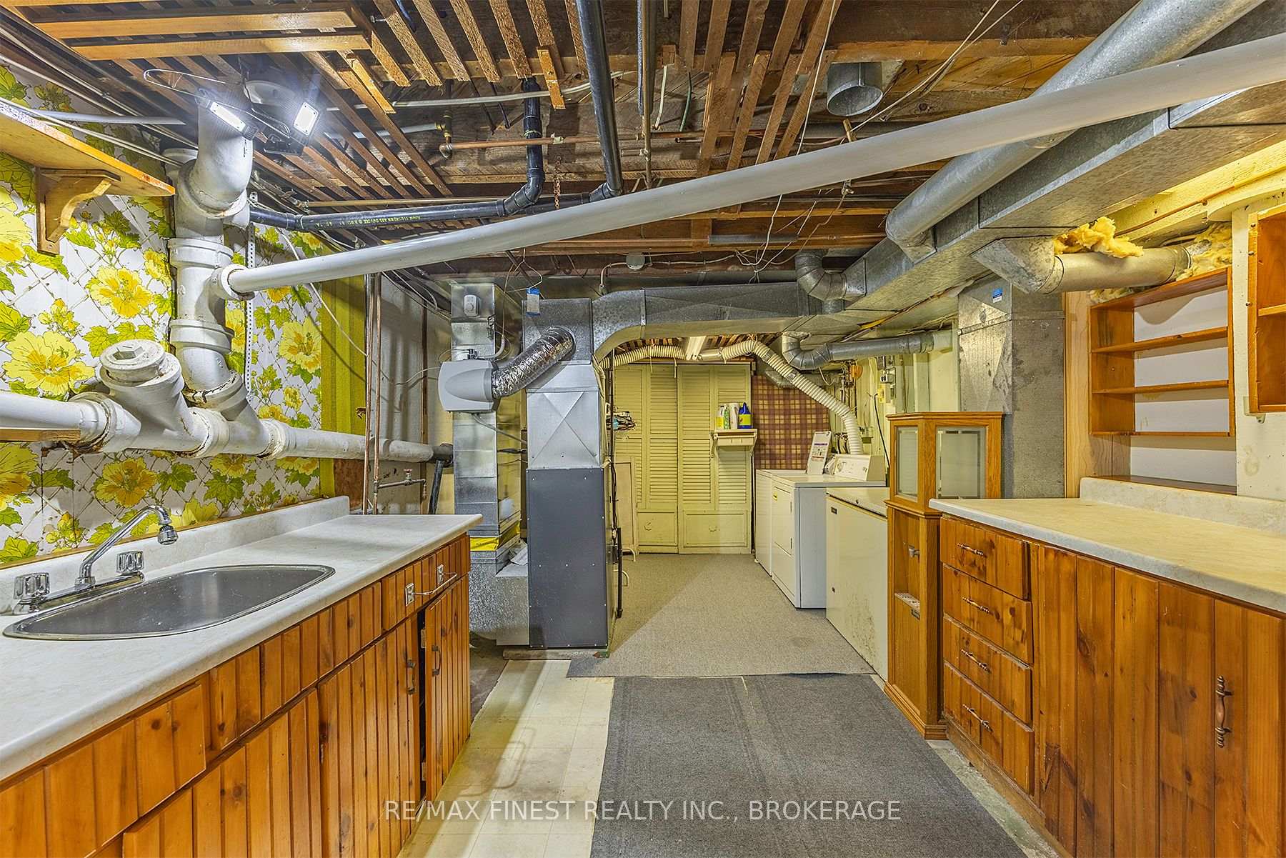 Photo 36 of 640 King Street W, Gananoque — HOMEH