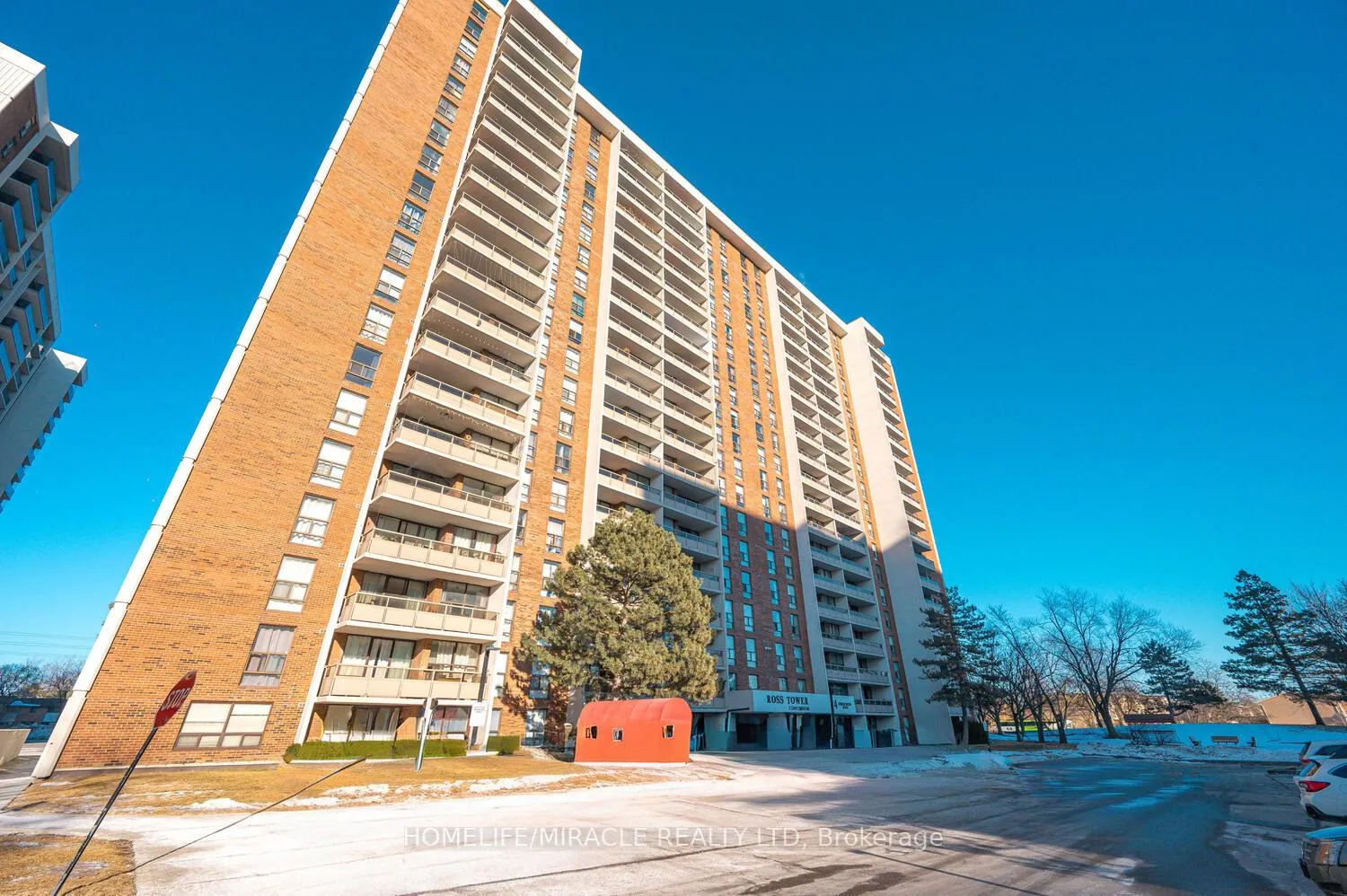Photo 4 of Unit 2003, 4 Kings Cross Road, Brampton, Queen Street Corridor — HOMEH