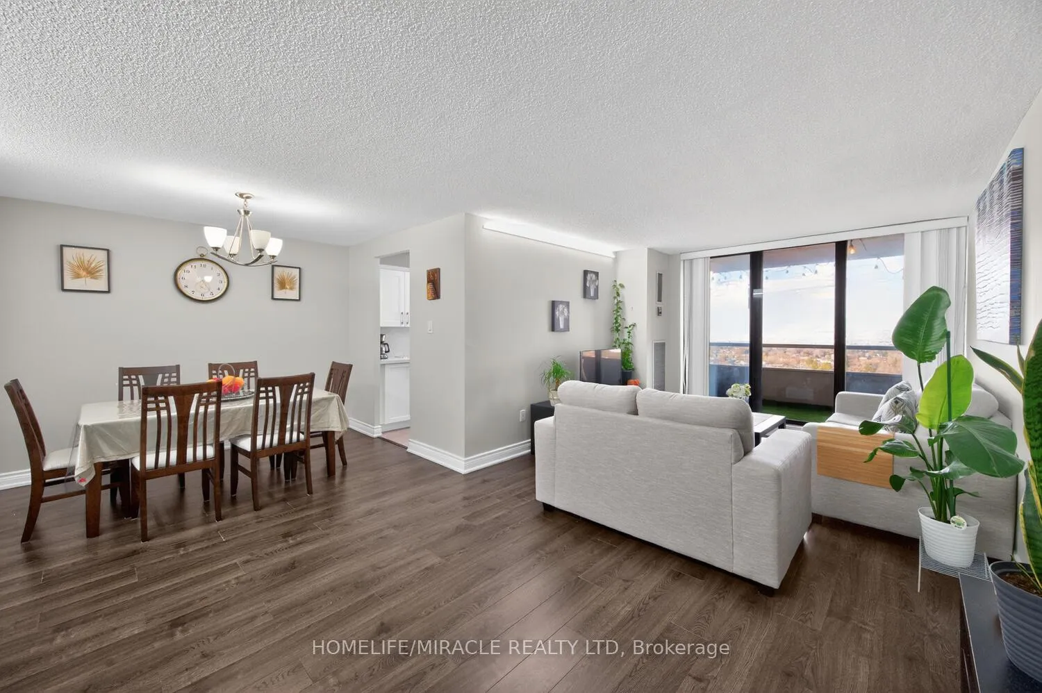 Photo 12 of Unit 2003, 4 Kings Cross Road, Brampton, Queen Street Corridor — HOMEH