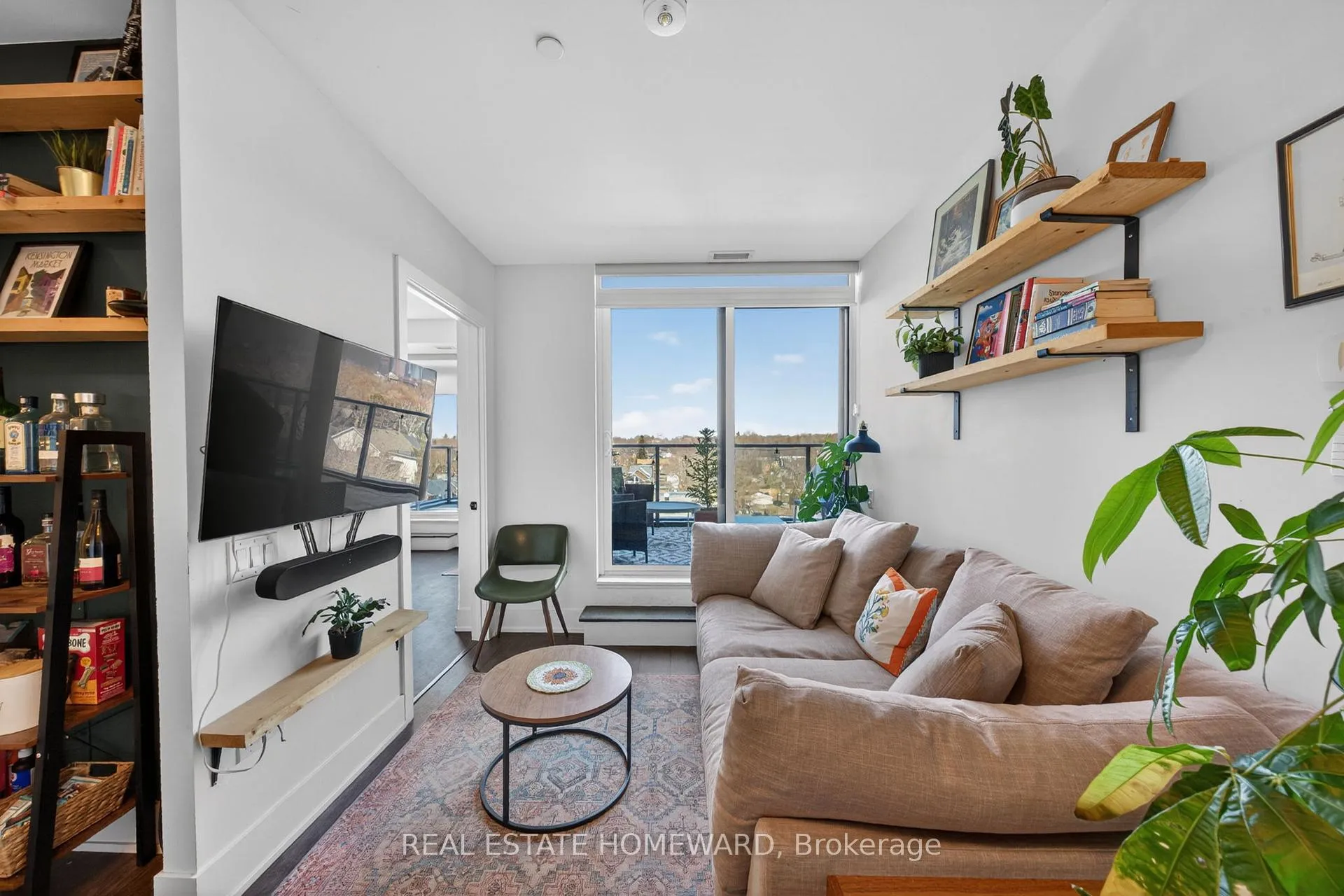 Photo 10 of Unit 605, 1888 Queen Street E, Toronto, The Beaches — HOMEH
