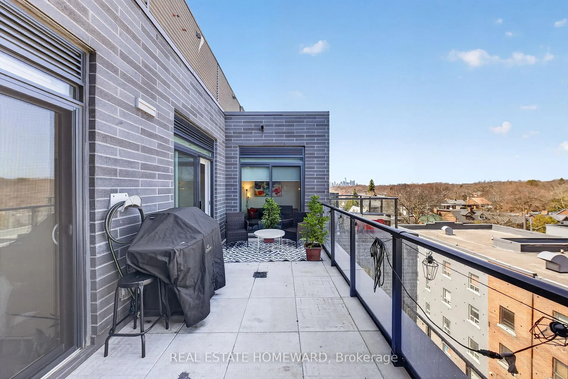 Photo 12 of Unit 605, 1888 Queen Street E, Toronto, The Beaches — HOMEH
