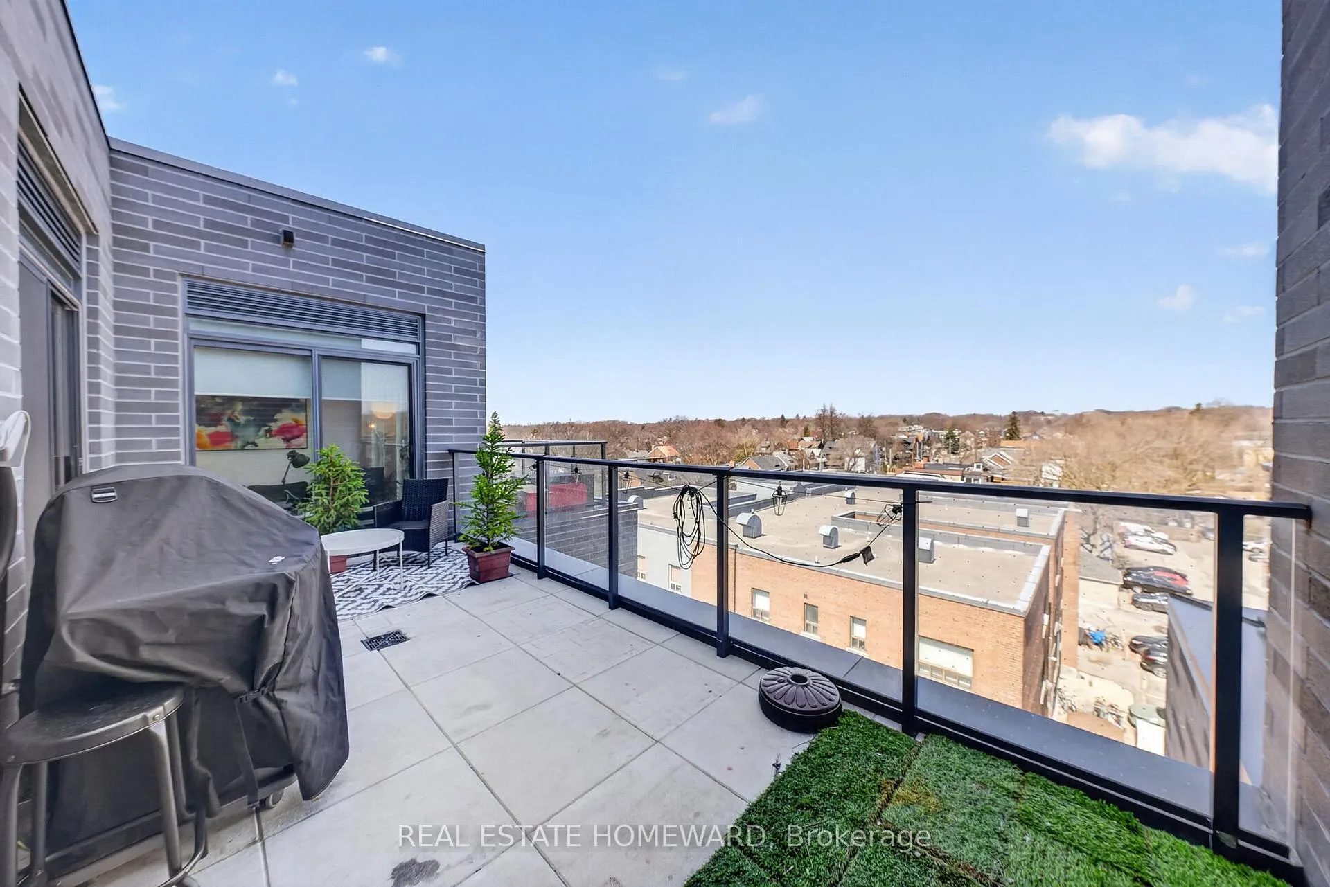 Photo 13 of Unit 605, 1888 Queen Street E, Toronto, The Beaches — HOMEH