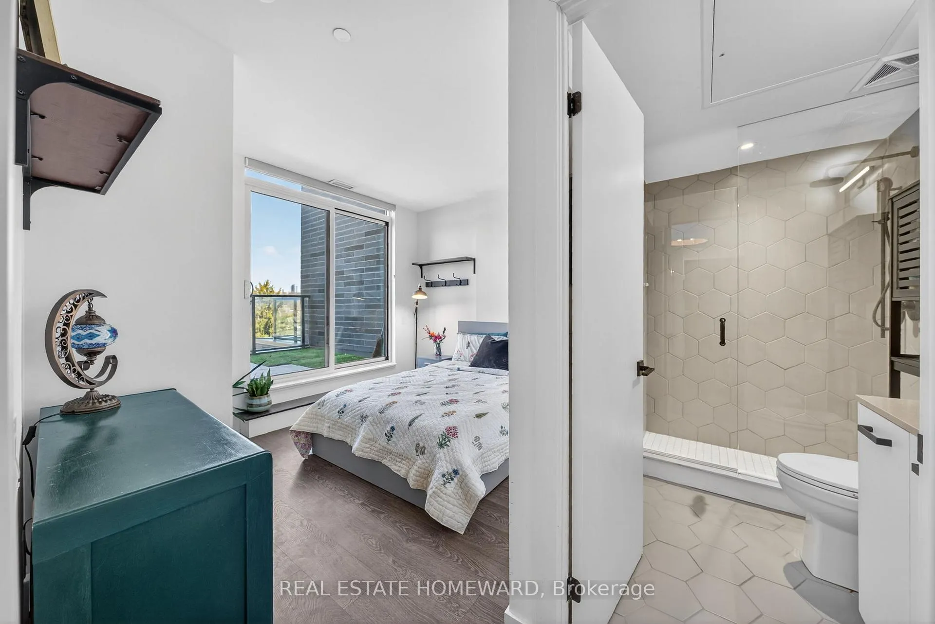 Photo 15 of Unit 605, 1888 Queen Street E, Toronto, The Beaches — HOMEH
