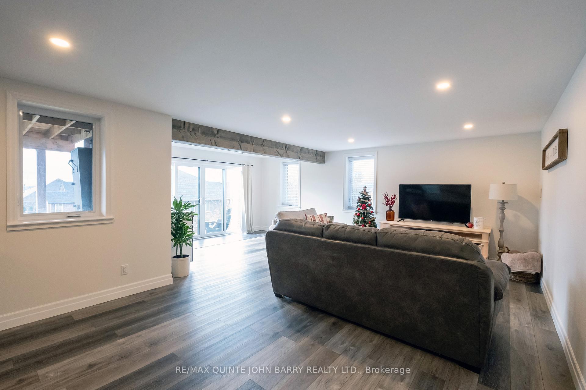 Photo 25 of 2 Tackaberry Drive, Brighton — HOMEH