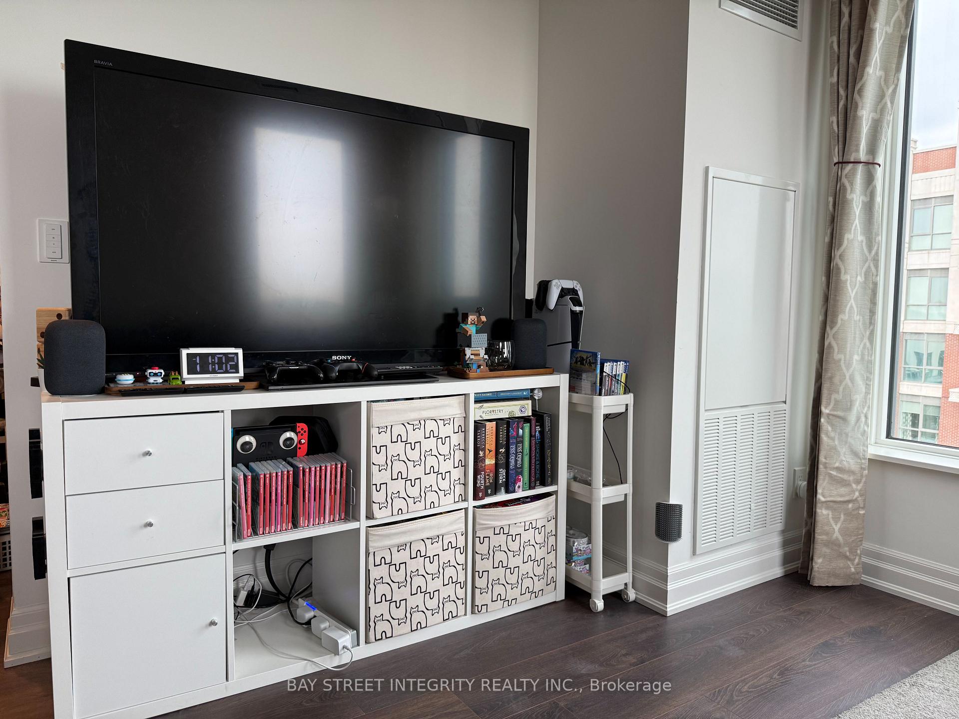 Photo 8 of Unit 906B, 8 Rough Valley Drive W, Markham, German Mills — HOMEH
