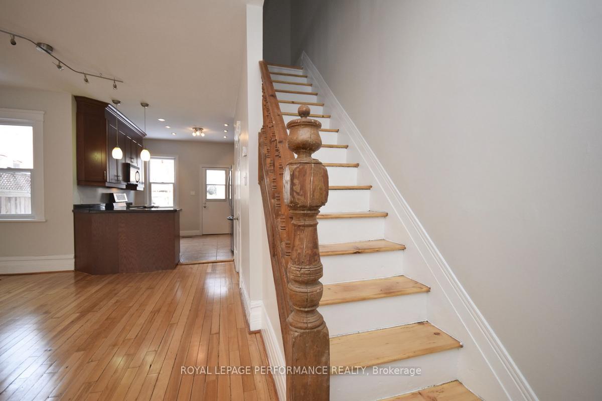 Photo 5 of 71 Grosvenor Avenue, Ottawa, Old Ottawa South — HOMEH