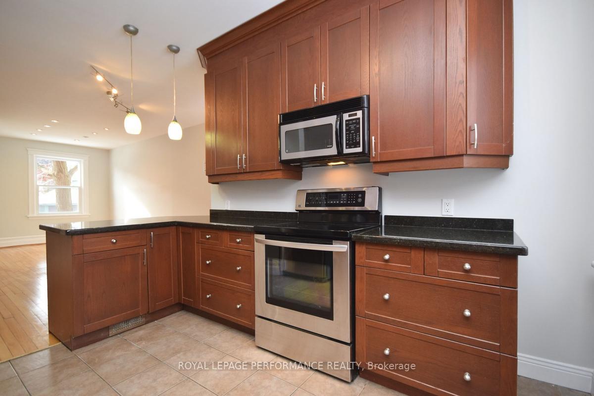 Photo 8 of 71 Grosvenor Avenue, Ottawa, Old Ottawa South — HOMEH