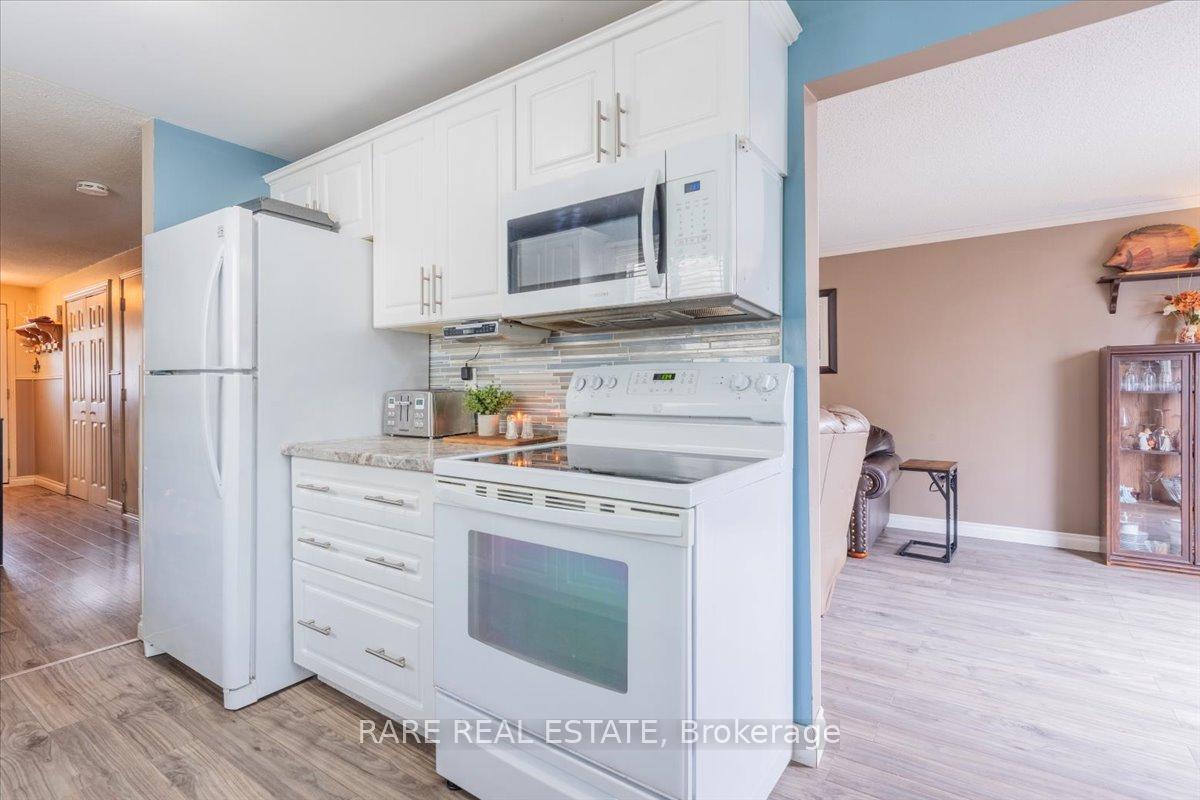 Photo 13 of 12B Janice Drive, Barrie, Sunnidale — HOMEH