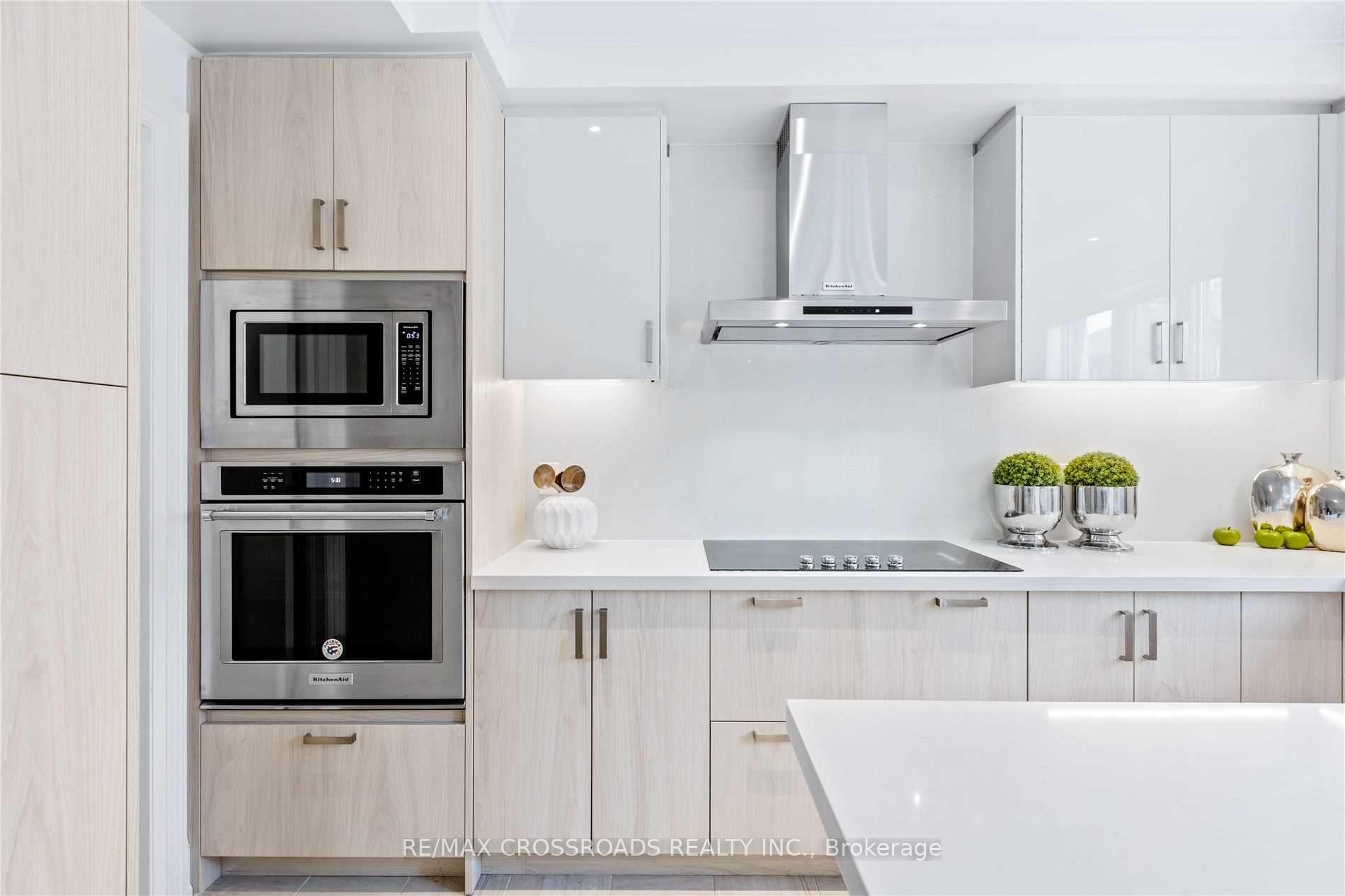 Photo 11 of 10 Active Road, Markham, Commerce Valley — HOMEH