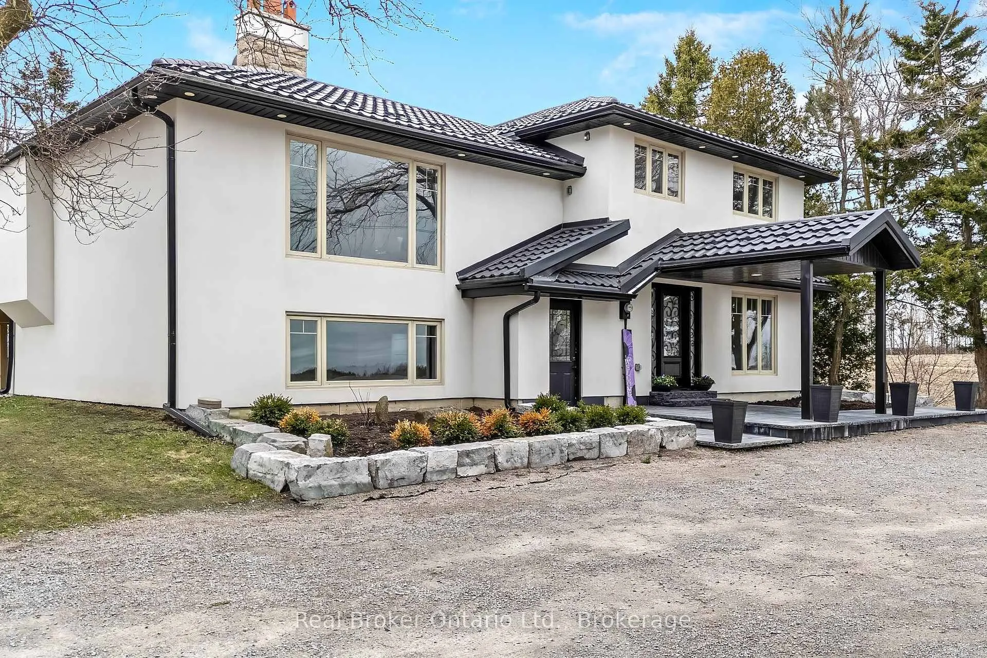 Photo 3 of 5938 Trafalgar Road, Erin, Rural Erin — HOMEH
